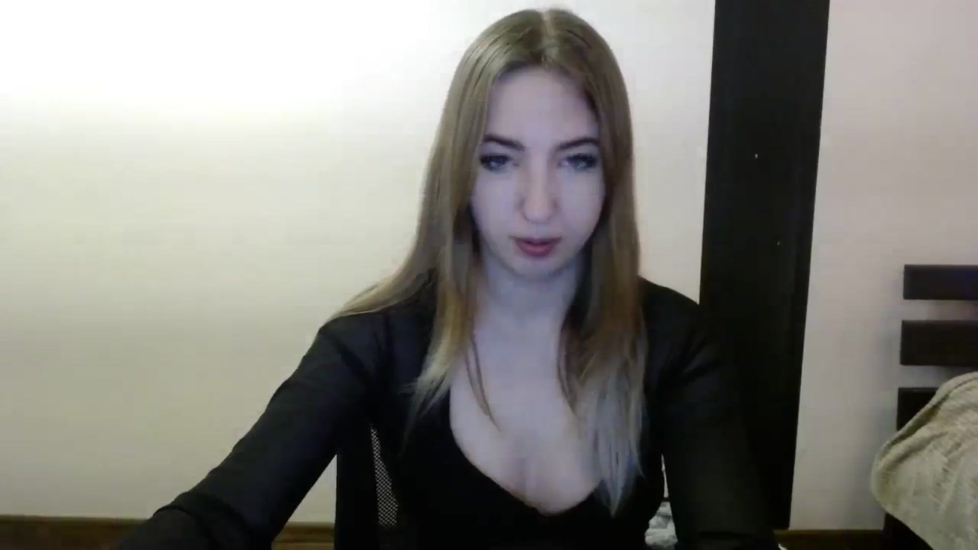 Gallery image thumbnail from Skyyyy's myfreecams stream on, 03/31/2024, 17:53 image 5 of 20