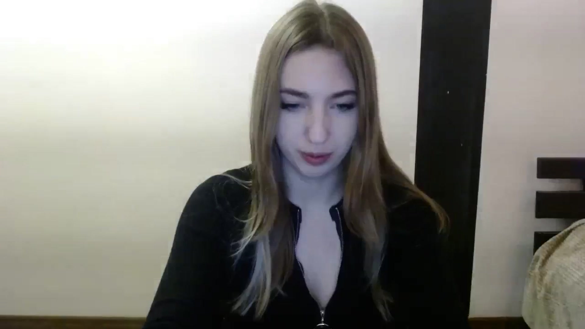 Gallery image thumbnail from Skyyyy's myfreecams stream on, 04/01/2024, 17:37 image 7 of 20