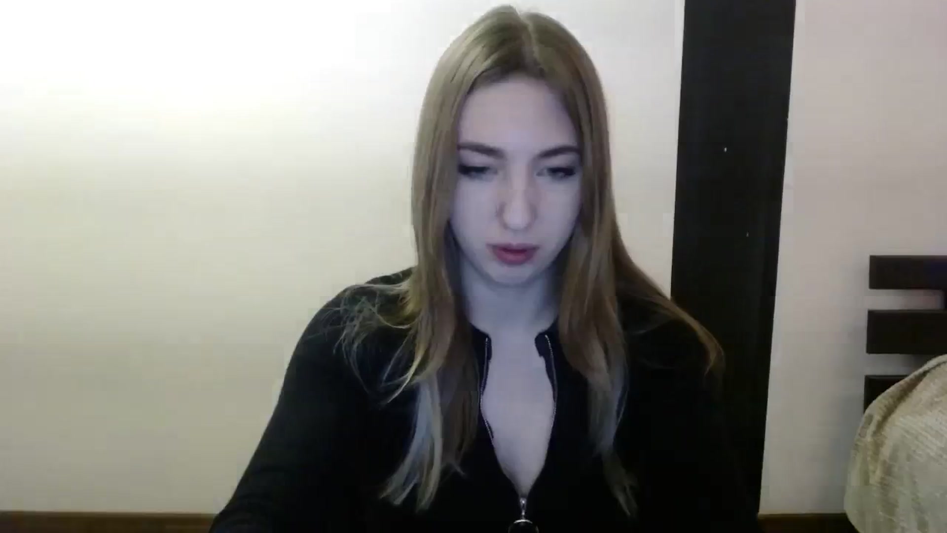 Gallery image thumbnail from Skyyyy's myfreecams stream on, 04/01/2024, 17:37 image 6 of 20