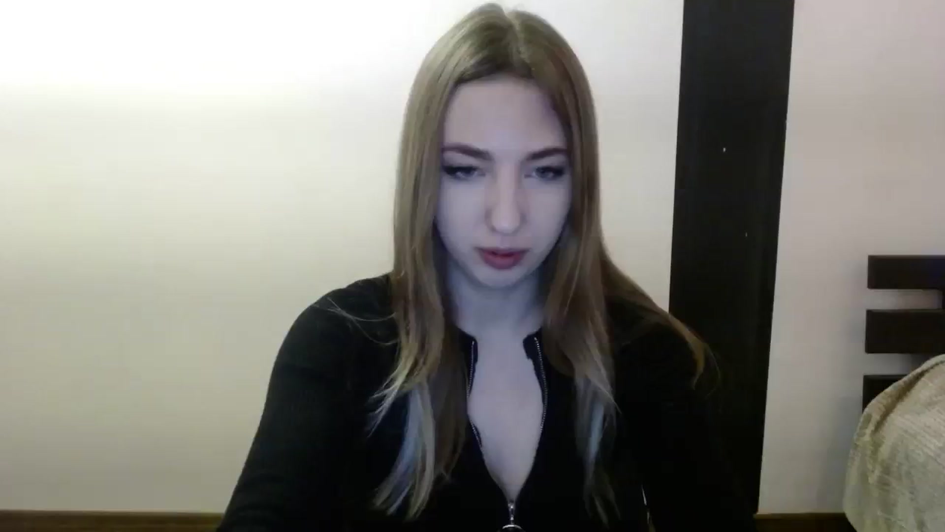 Gallery image thumbnail from Skyyyy's myfreecams stream on, 04/01/2024, 17:37 image 11 of 20