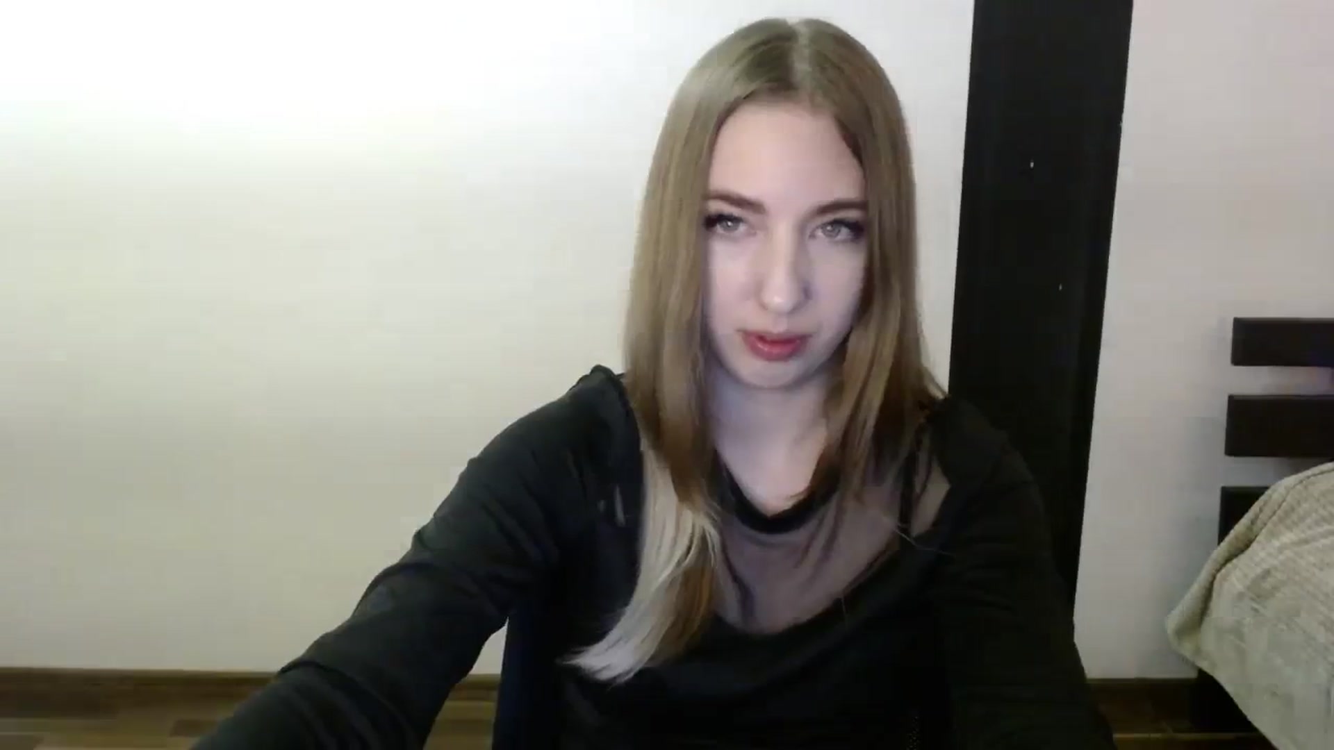 Gallery image thumbnail from Skyyyy's myfreecams stream on, 04/03/2024, 17:39 image 10 of 20