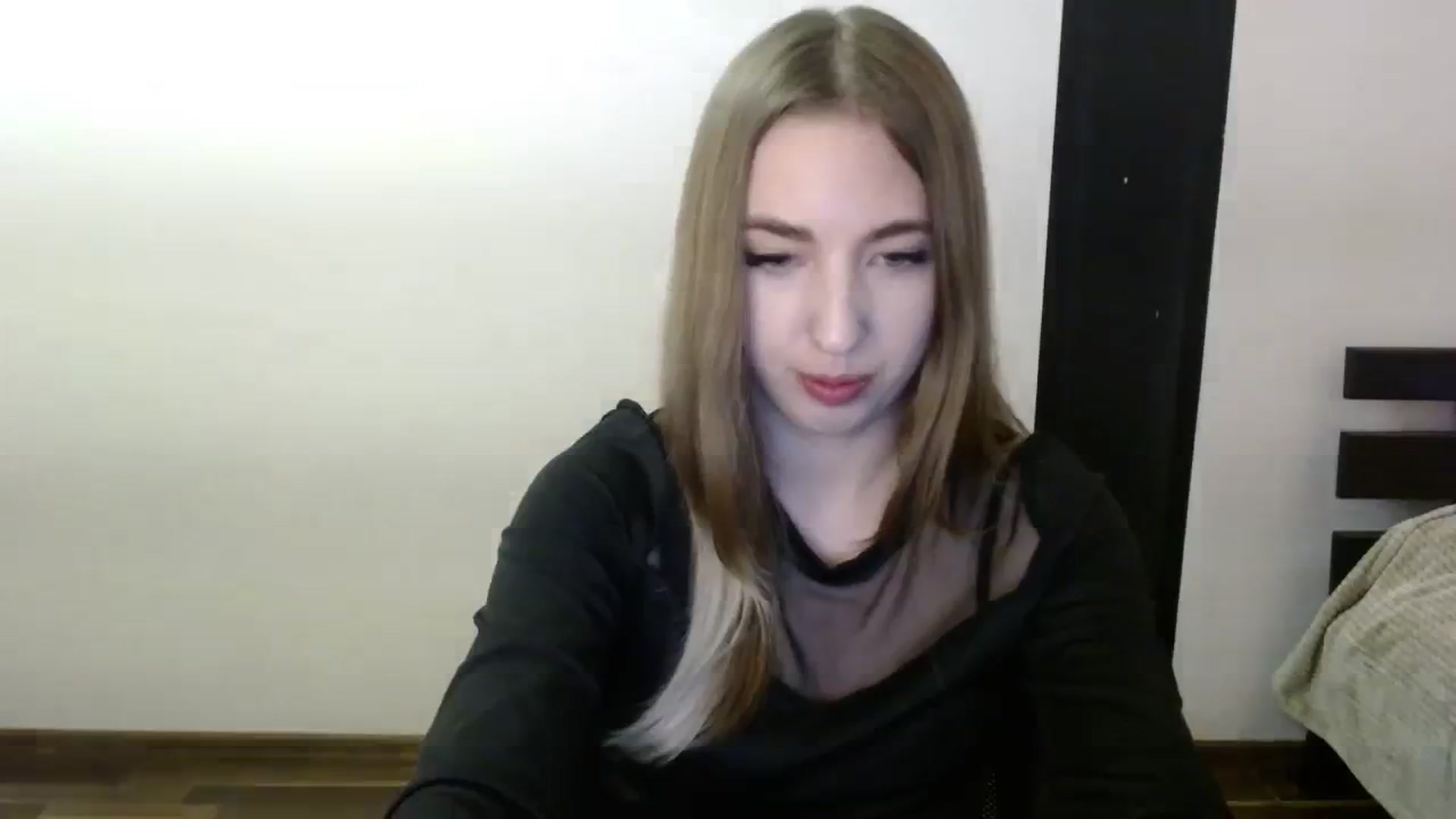 Gallery image thumbnail from Skyyyy's myfreecams stream on, 04/03/2024, 17:39 image 4 of 20