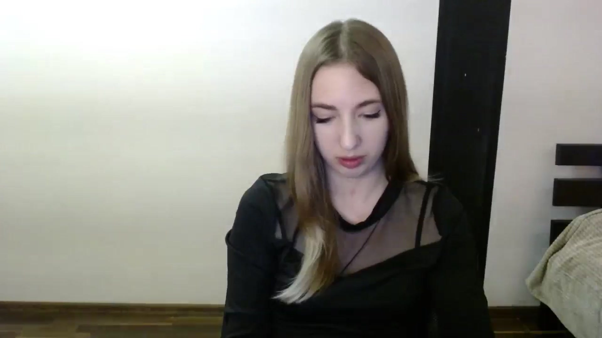 Gallery image thumbnail from Skyyyy's myfreecams stream on, 04/03/2024, 17:39 image 18 of 20