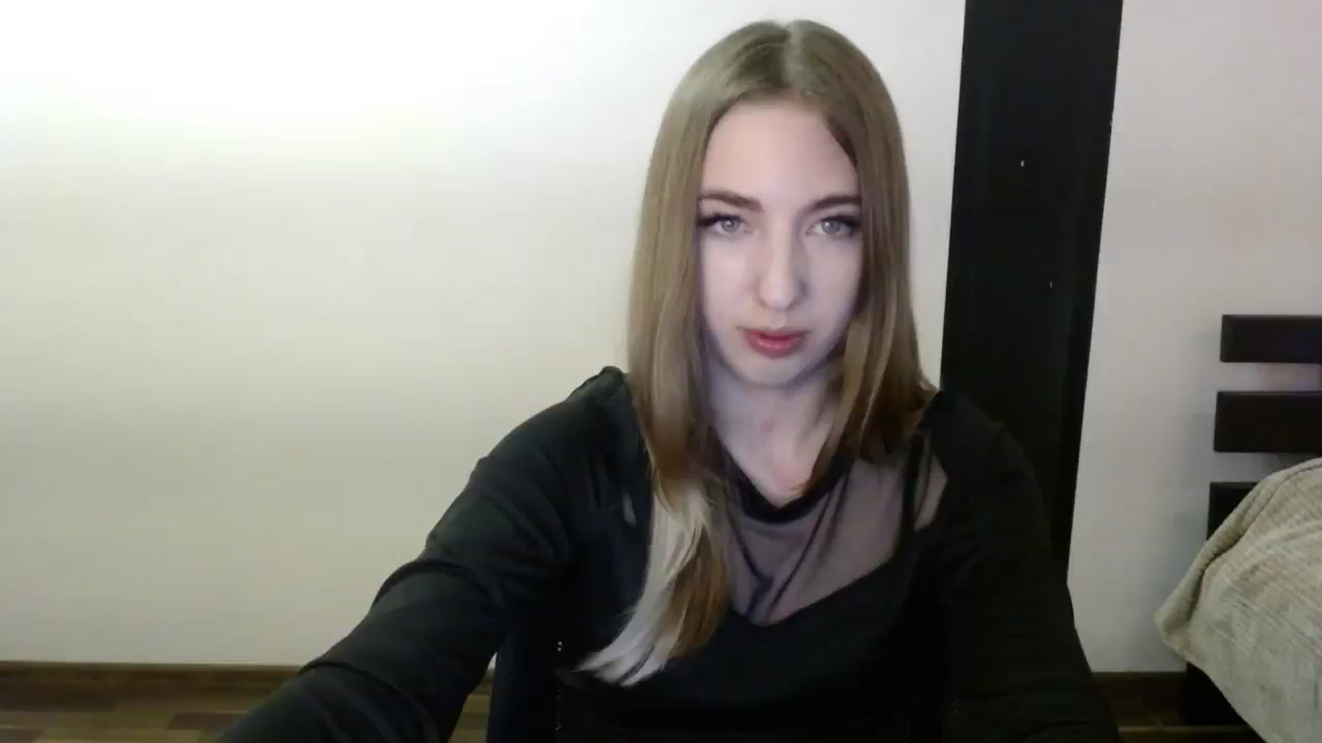 Gallery image thumbnail from Skyyyy's myfreecams stream on, 04/03/2024, 17:39 image 16 of 20