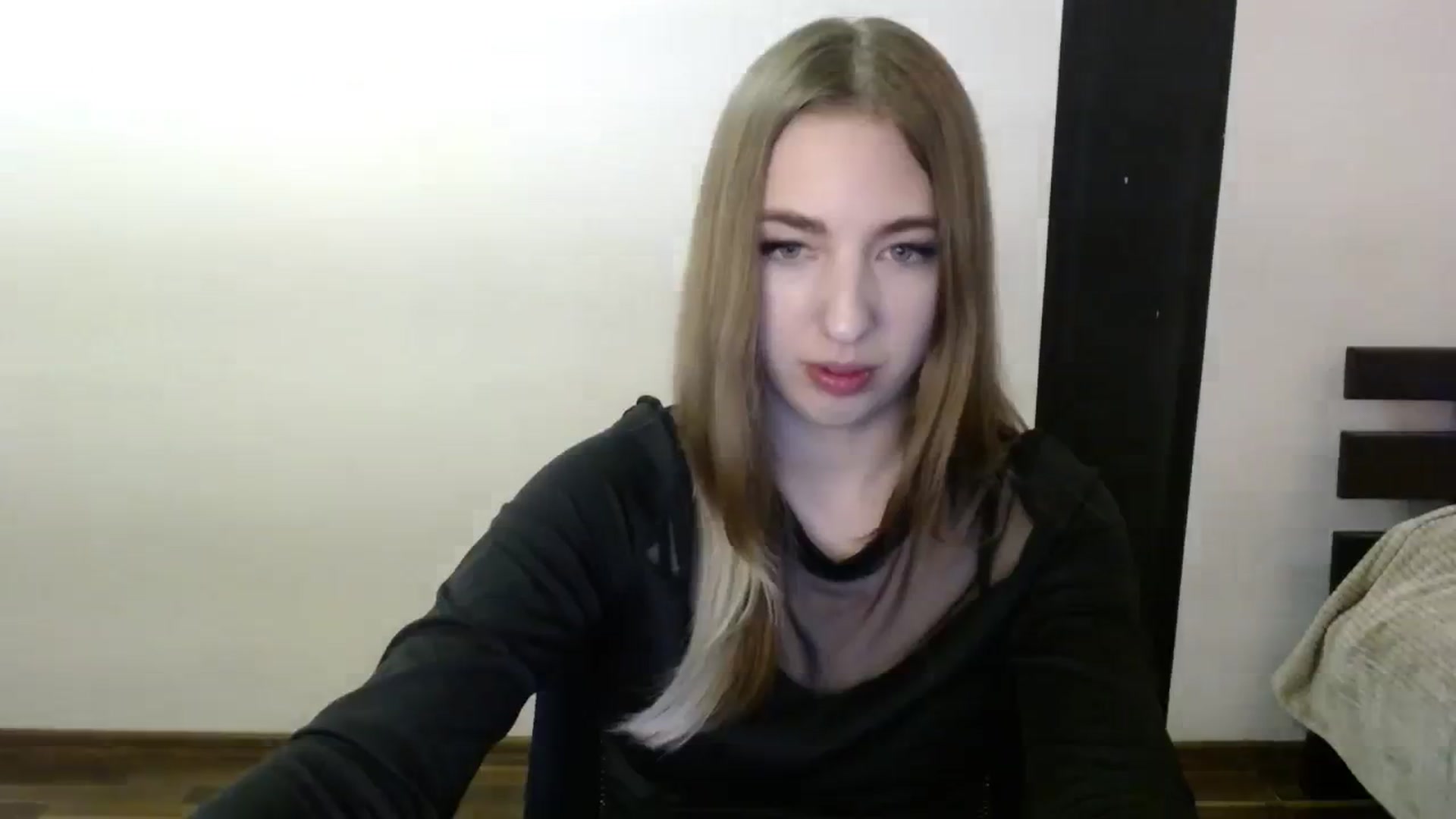 Gallery image thumbnail from Skyyyy's myfreecams stream on, 04/03/2024, 17:39 image 8 of 20