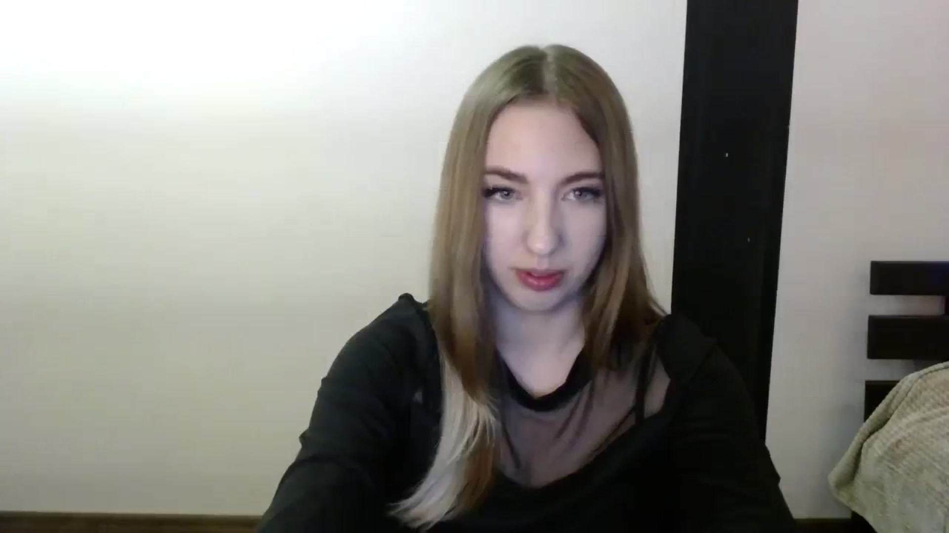Gallery image thumbnail from Skyyyy's myfreecams stream on, 04/03/2024, 17:39 image 3 of 20