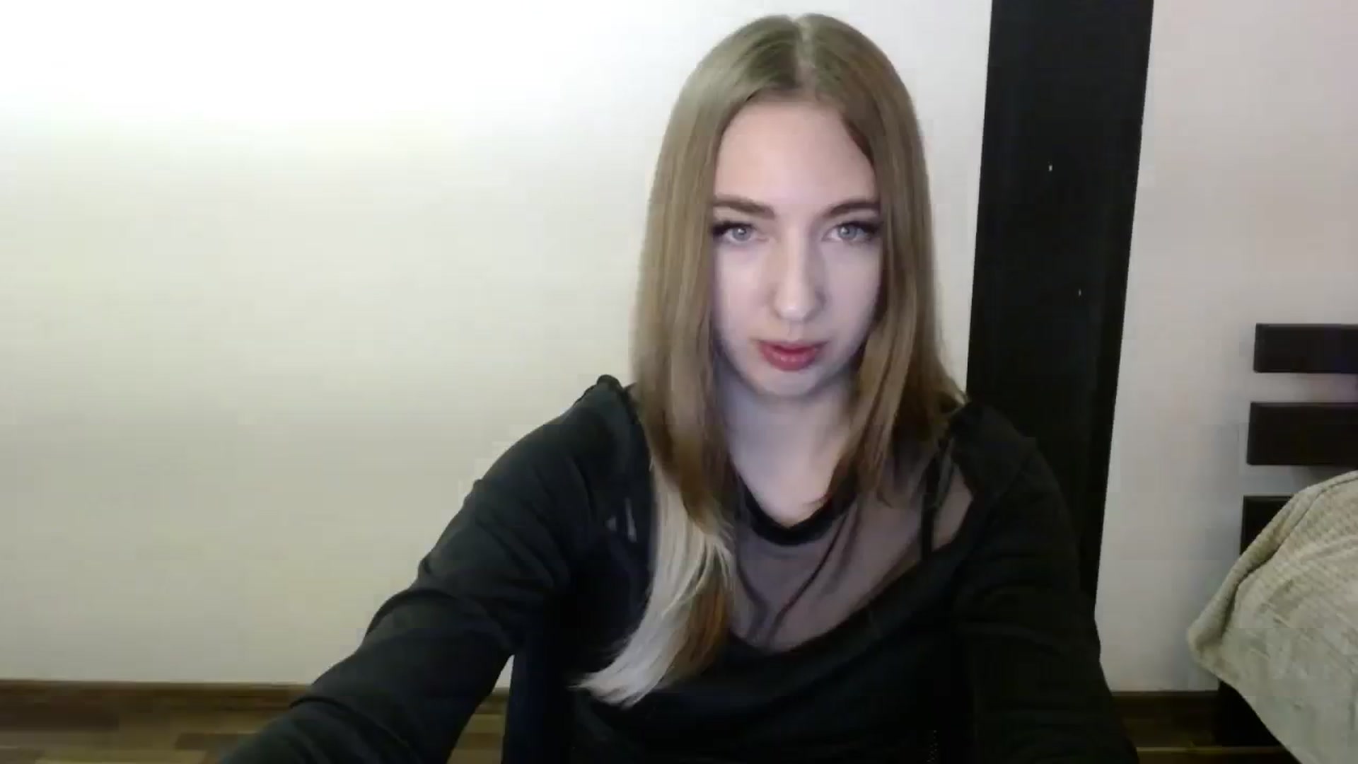 Gallery image thumbnail from Skyyyy's myfreecams stream on, 04/03/2024, 17:39 image 7 of 20
