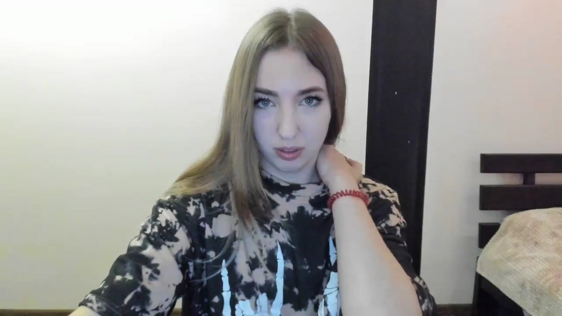 Gallery image thumbnail from Skyyyy's myfreecams stream on, 04/07/2024, 16:49 image 20 of 20