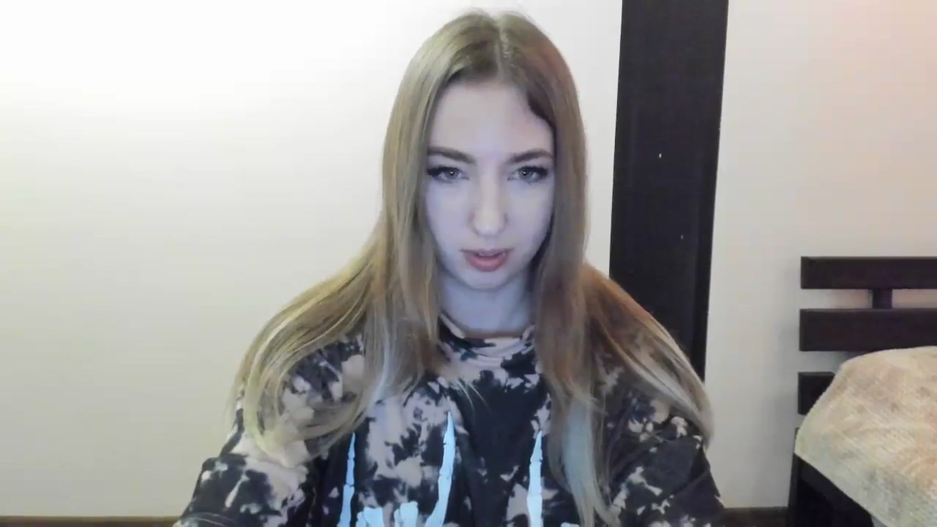 Gallery image thumbnail from Skyyyy's myfreecams stream on, 04/07/2024, 18:28 image 2 of 20