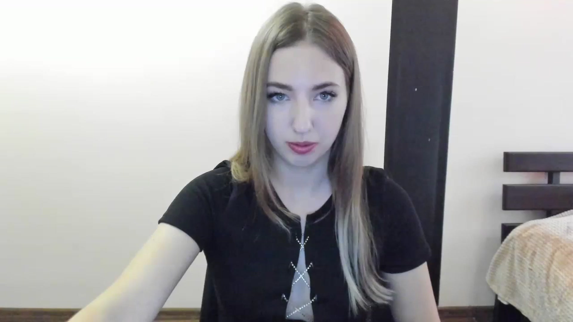 Gallery image thumbnail from Skyyyy's myfreecams stream on, 04/09/2024, 16:24 image 8 of 20
