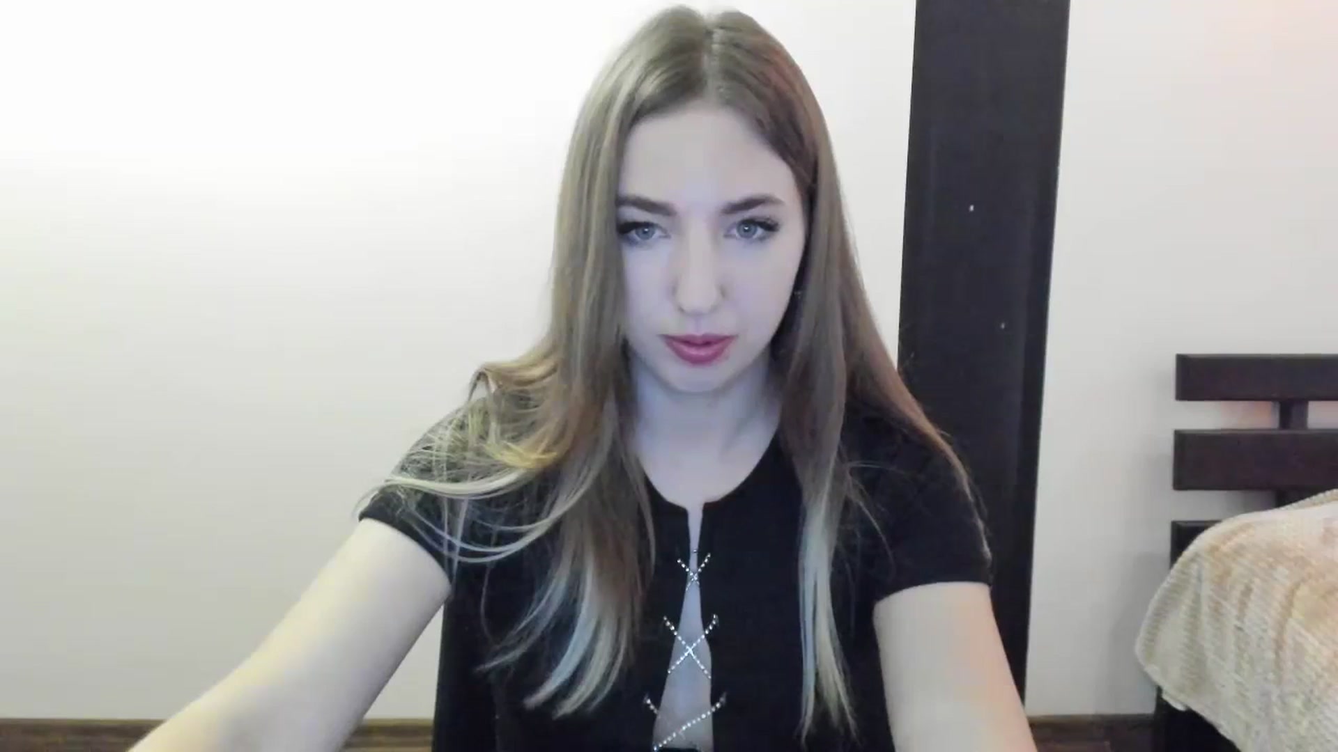 Gallery image thumbnail from Skyyyy's myfreecams stream on, 04/09/2024, 16:24 image 19 of 20