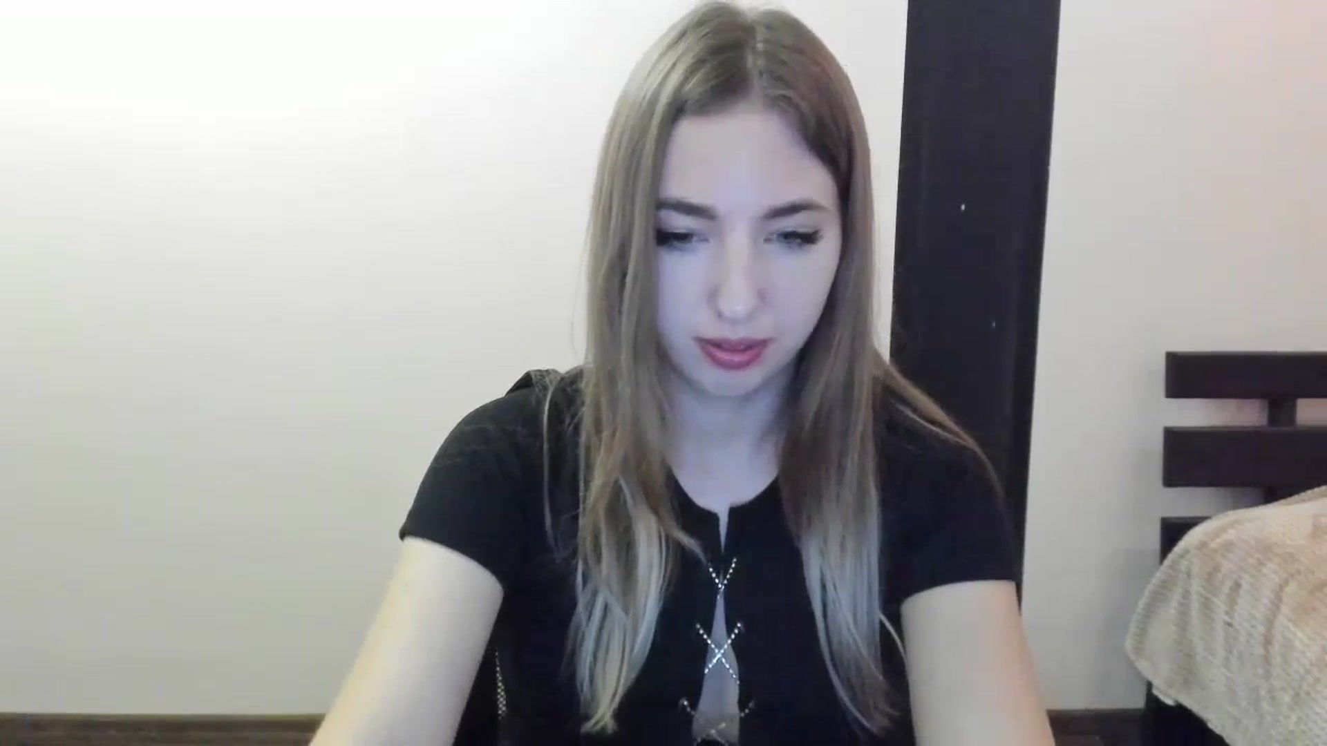 Gallery image thumbnail from Skyyyy's myfreecams stream on, 04/09/2024, 17:25 image 13 of 20