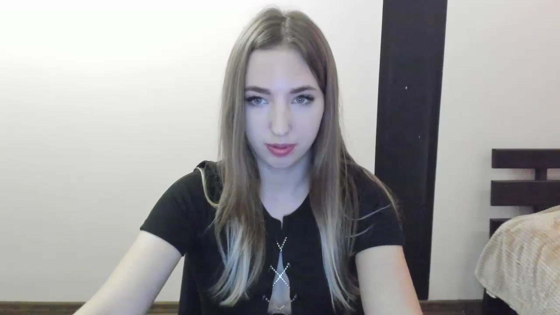 Gallery image thumbnail from Skyyyy's myfreecams stream on, 04/09/2024, 17:25 image 20 of 20