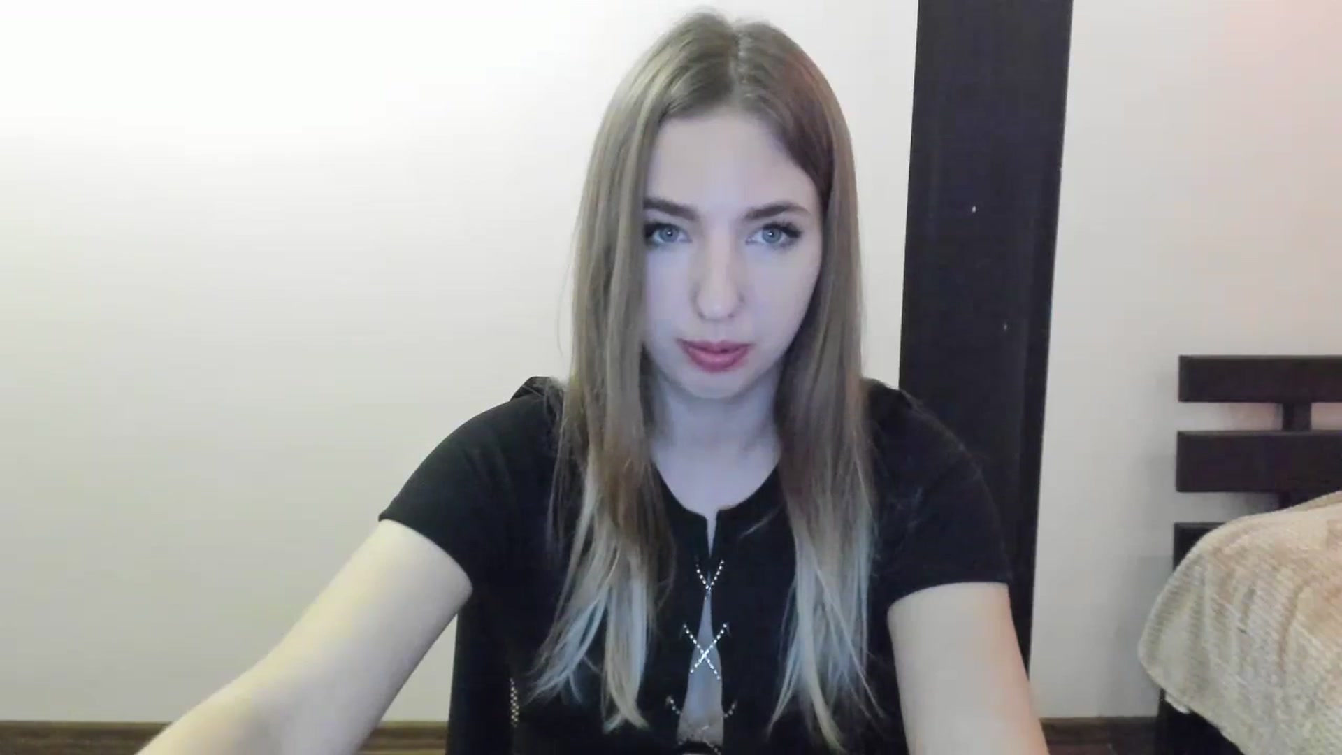 Gallery image thumbnail from Skyyyy's myfreecams stream on, 04/09/2024, 17:25 image 3 of 20