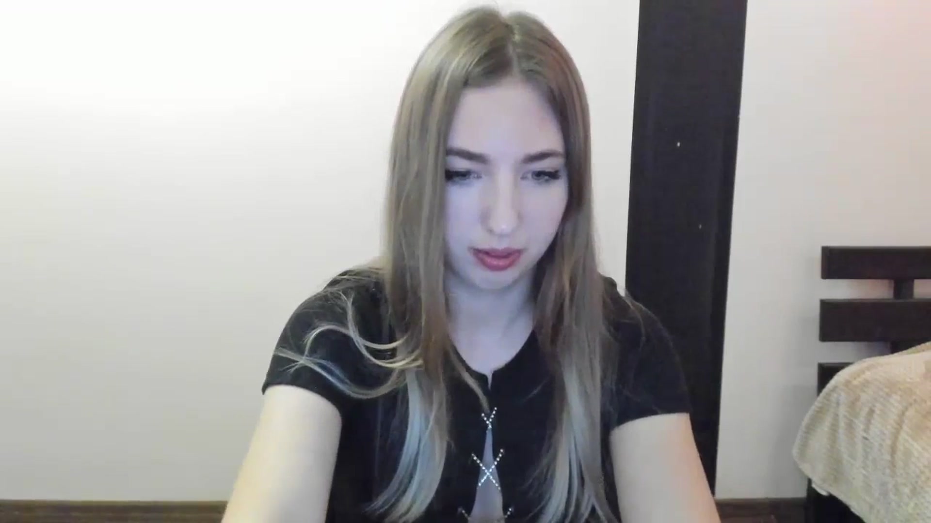 Gallery image thumbnail from Skyyyy's myfreecams stream on, 04/09/2024, 18:46 image 18 of 20