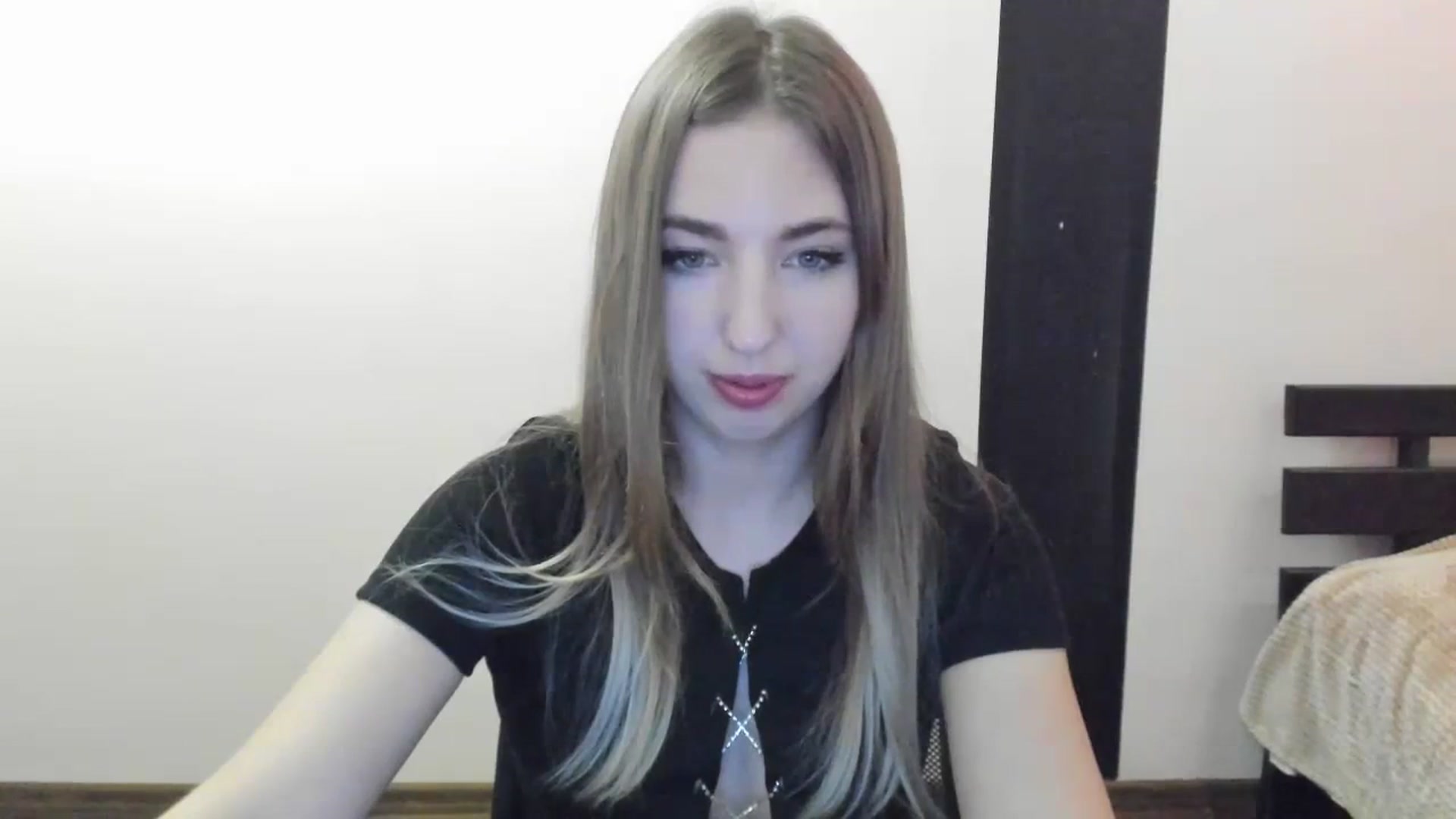 Gallery image thumbnail from Skyyyy's myfreecams stream on, 04/09/2024, 18:46 image 19 of 20