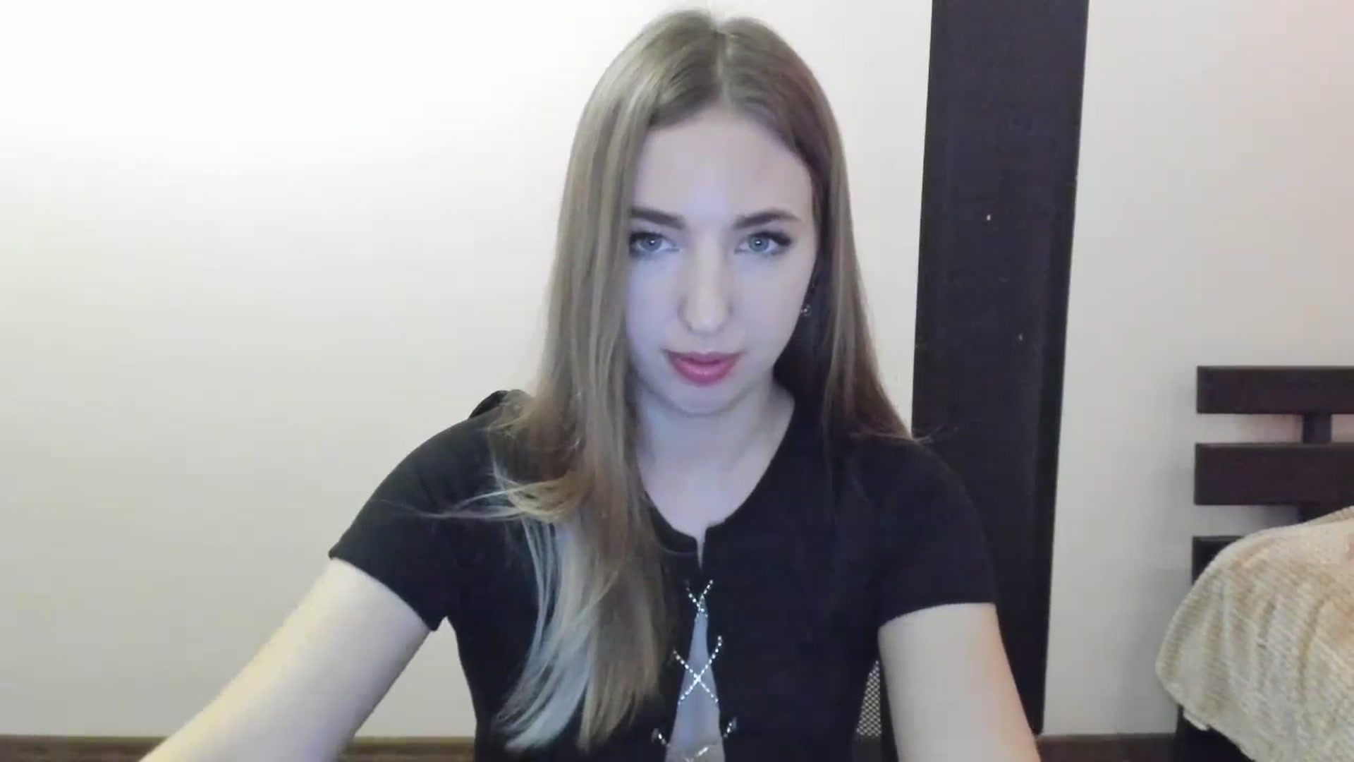 Gallery image thumbnail from Skyyyy's myfreecams stream on, 04/09/2024, 18:46 image 4 of 20