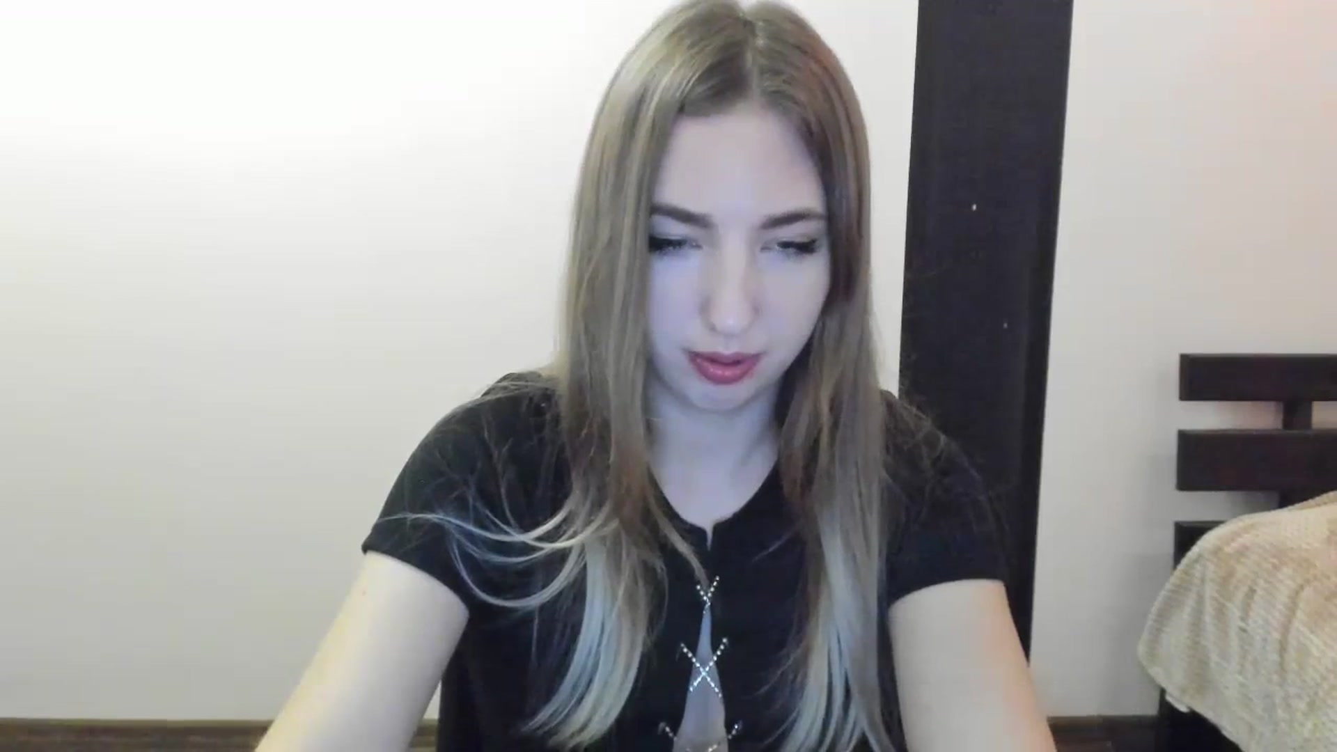 Gallery image thumbnail from Skyyyy's myfreecams stream on, 04/09/2024, 18:46 image 20 of 20