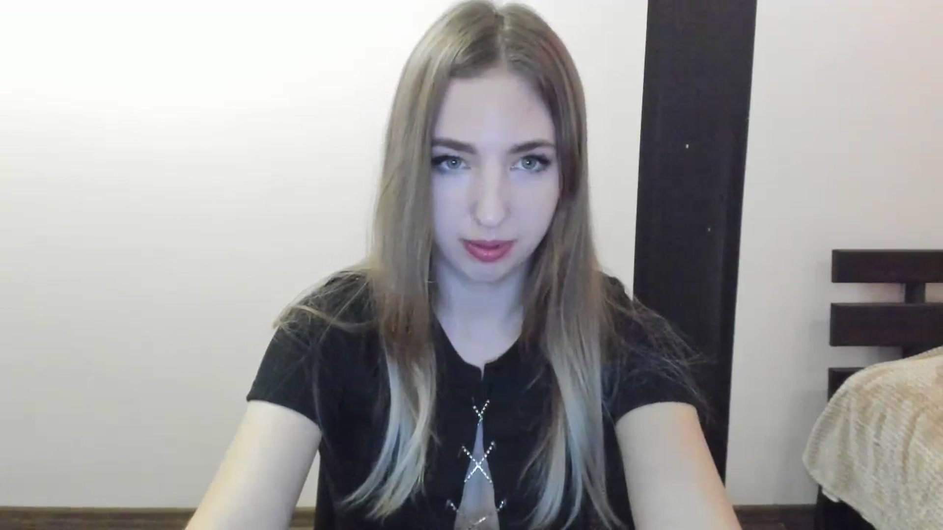 Gallery image thumbnail from Skyyyy's myfreecams stream on, 04/09/2024, 18:46 image 13 of 20
