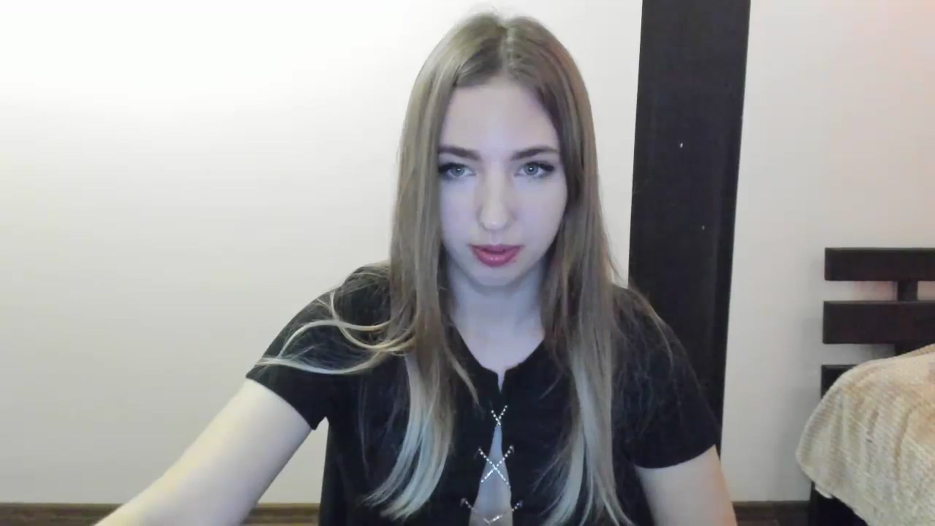 Gallery image thumbnail from Skyyyy's myfreecams stream on, 04/09/2024, 18:46 image 16 of 20