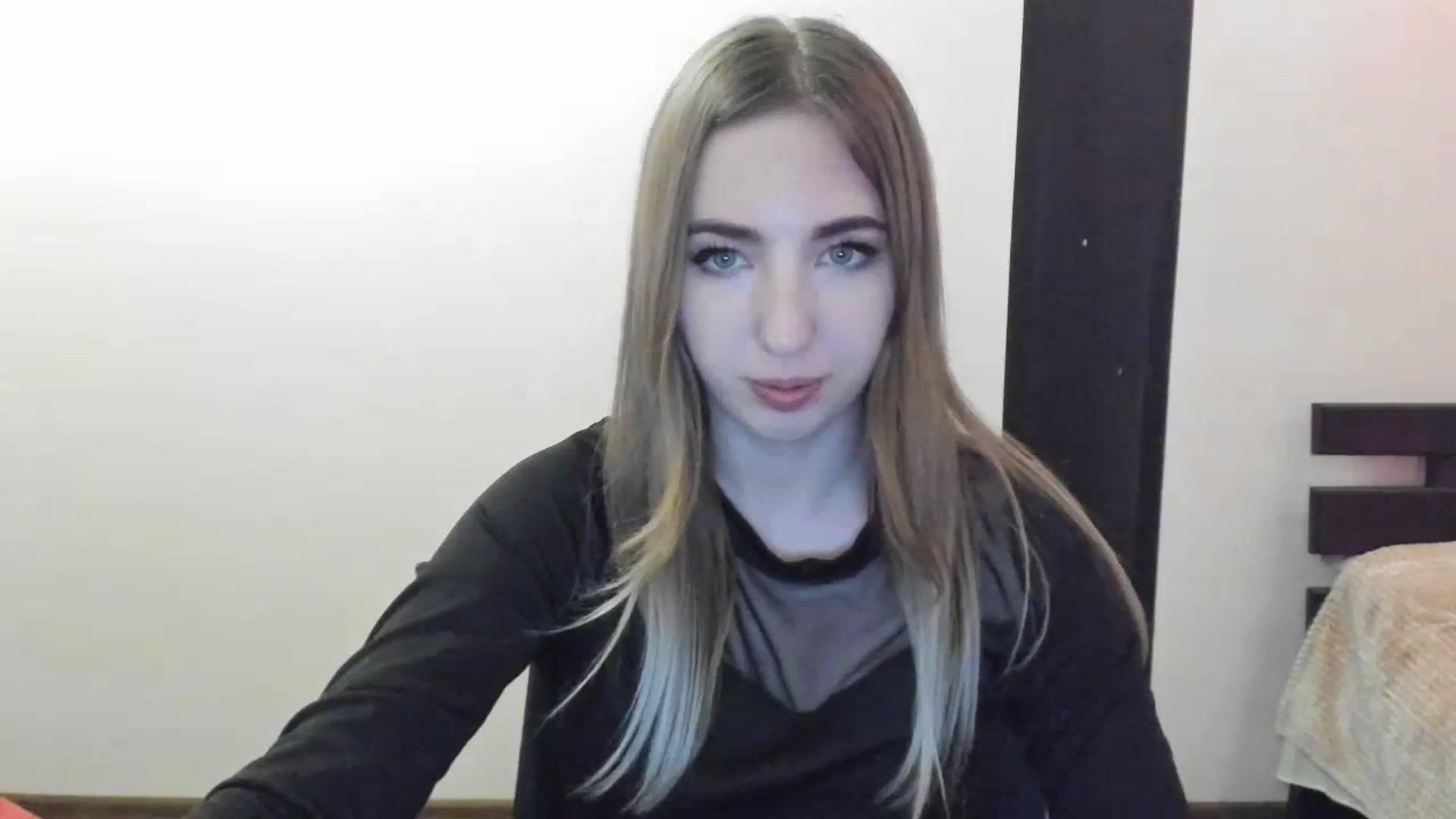 Gallery image thumbnail from Skyyyy's myfreecams stream on, 04/10/2024, 18:48 image 19 of 20
