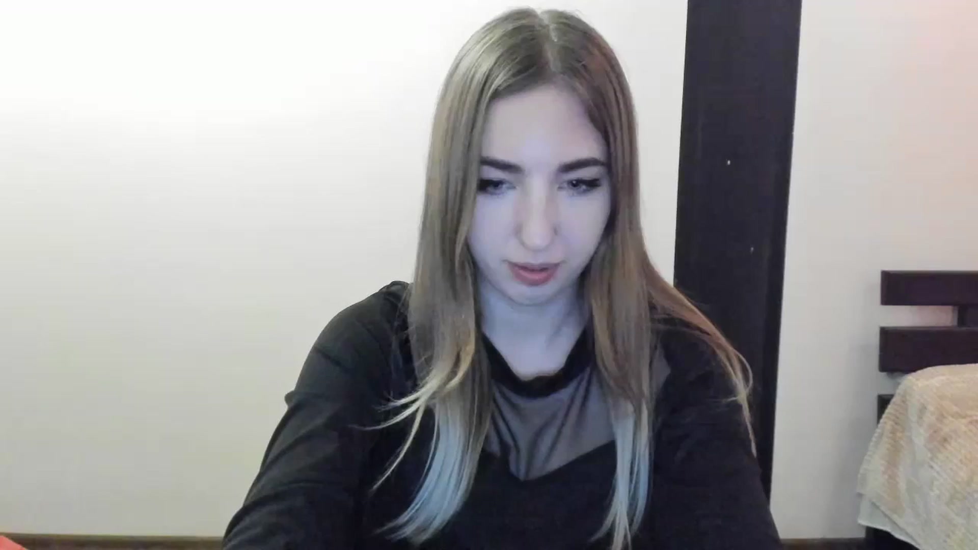 Gallery image thumbnail from Skyyyy's myfreecams stream on, 04/10/2024, 18:48 image 14 of 20