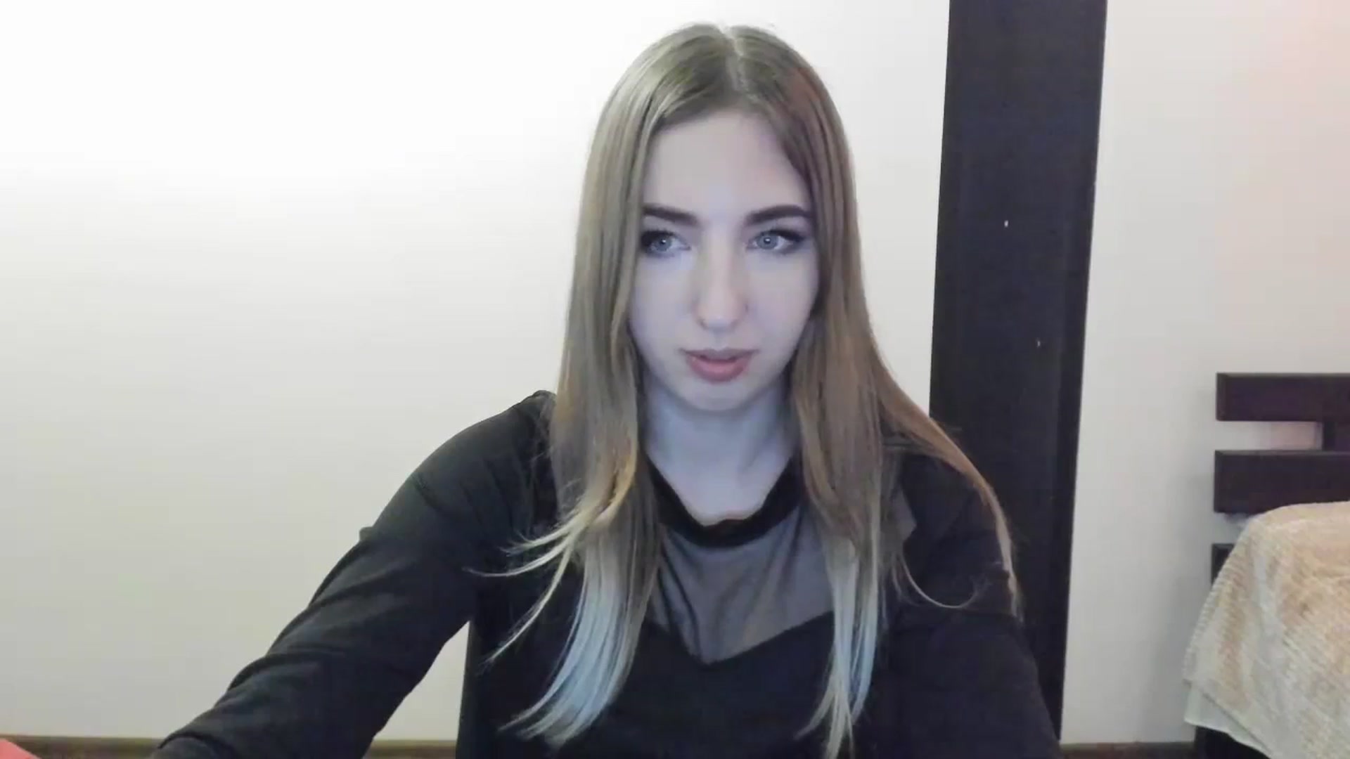 Gallery image thumbnail from Skyyyy's myfreecams stream on, 04/10/2024, 18:48 image 15 of 20