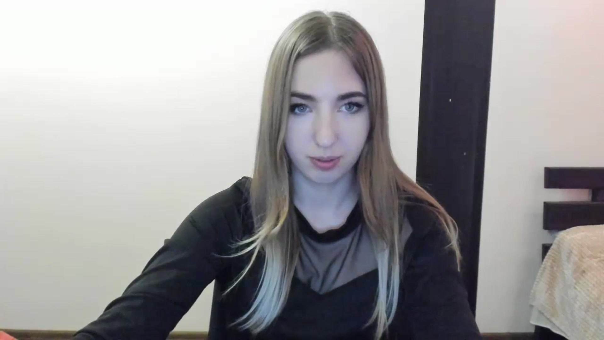 Gallery image thumbnail from Skyyyy's myfreecams stream on, 04/10/2024, 18:48 image 13 of 20