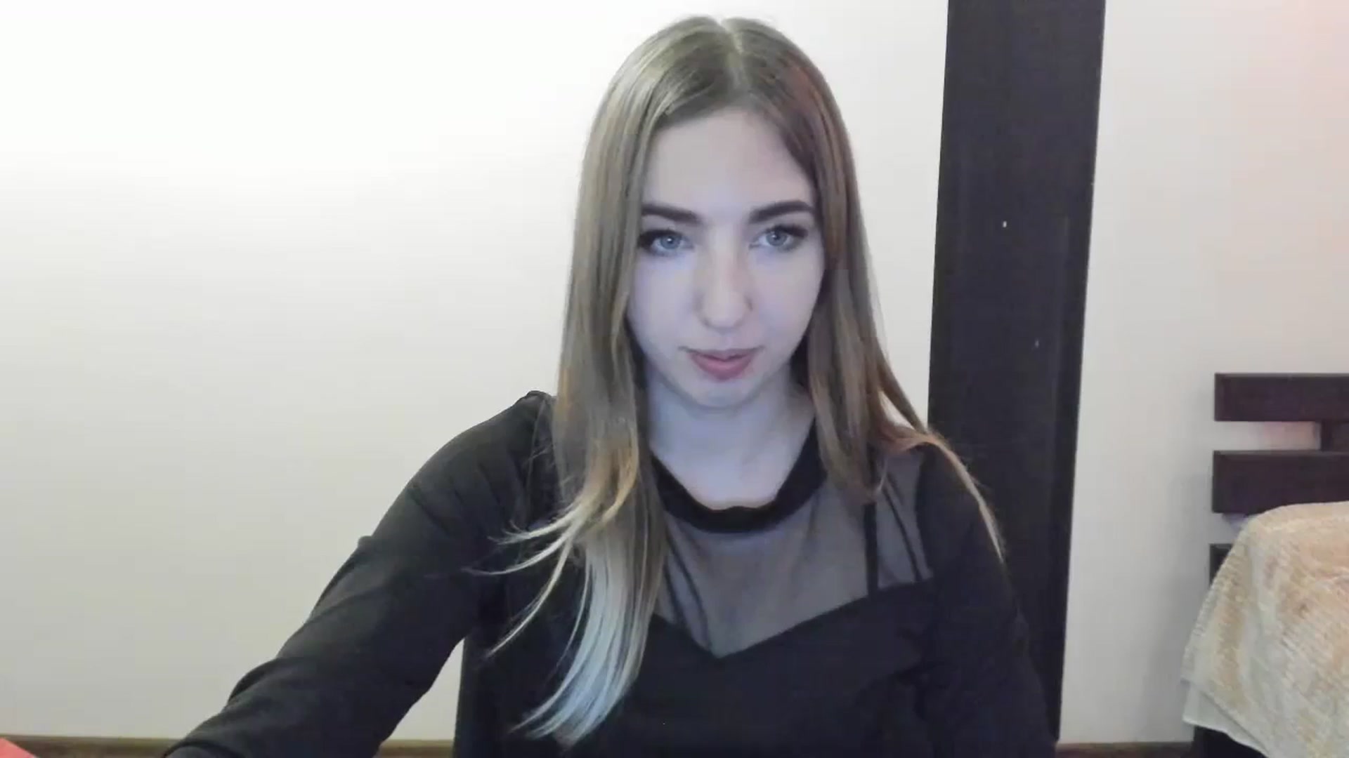 Gallery image thumbnail from Skyyyy's myfreecams stream on, 04/10/2024, 18:48 image 8 of 20