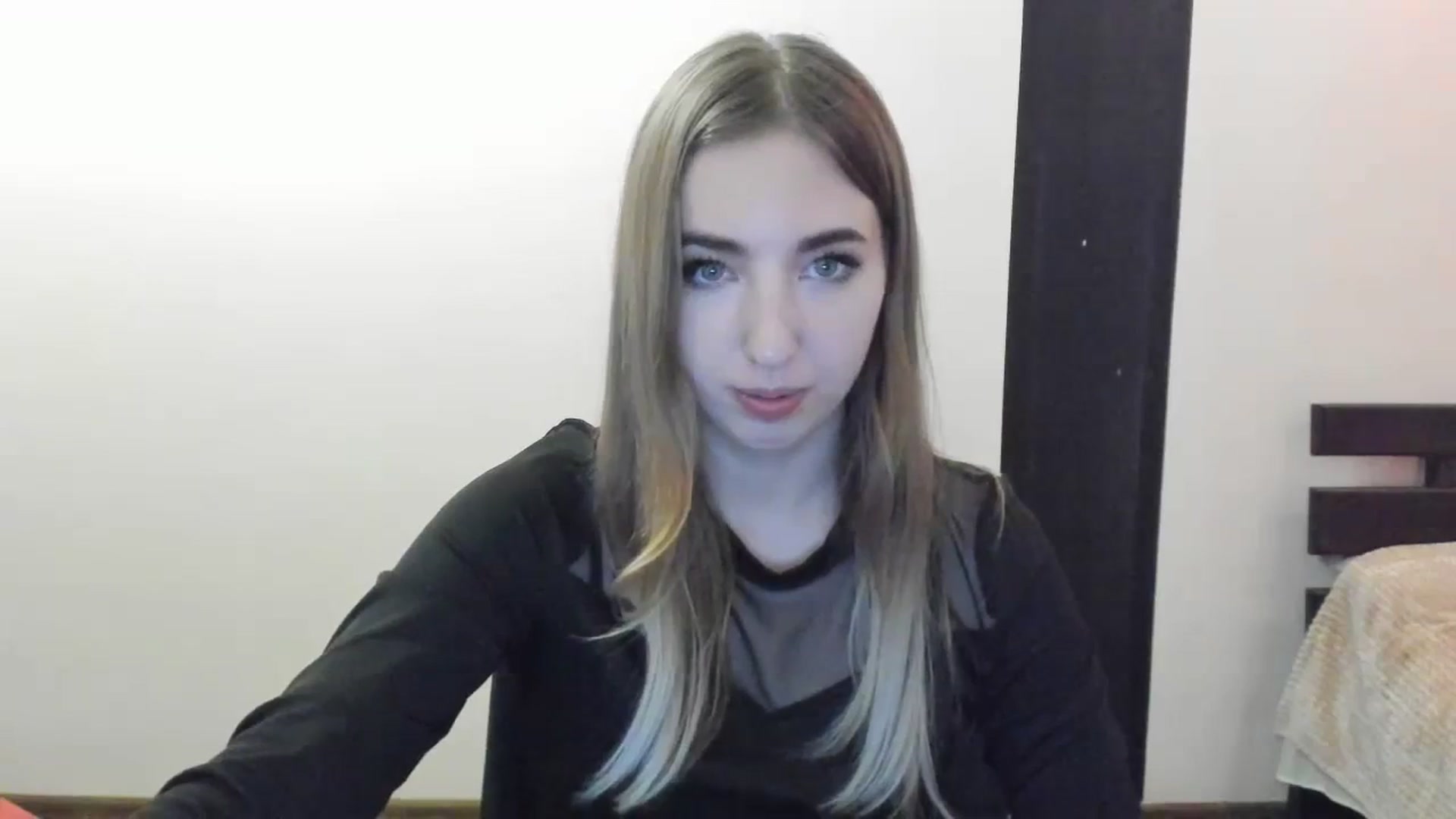 Gallery image thumbnail from Skyyyy's myfreecams stream on, 04/10/2024, 18:48 image 2 of 20