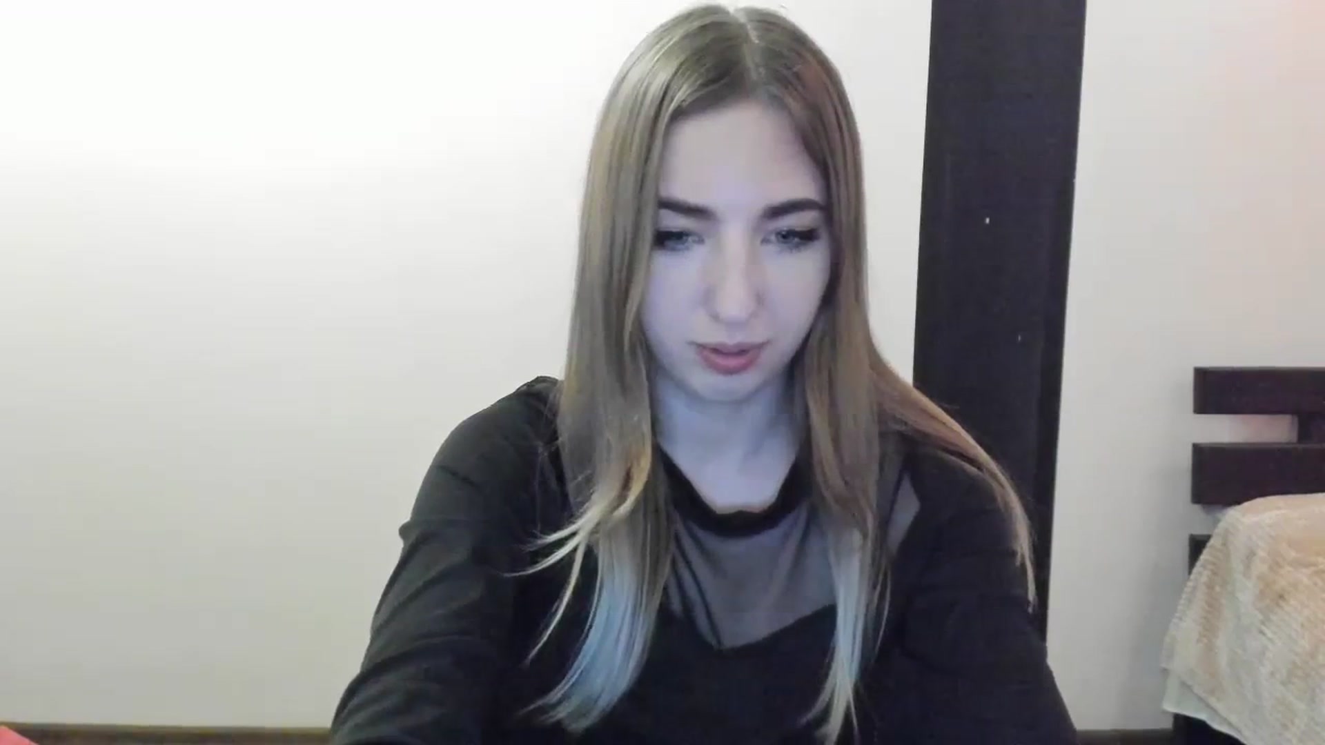 Gallery image thumbnail from Skyyyy's myfreecams stream on, 04/10/2024, 18:48 image 16 of 20