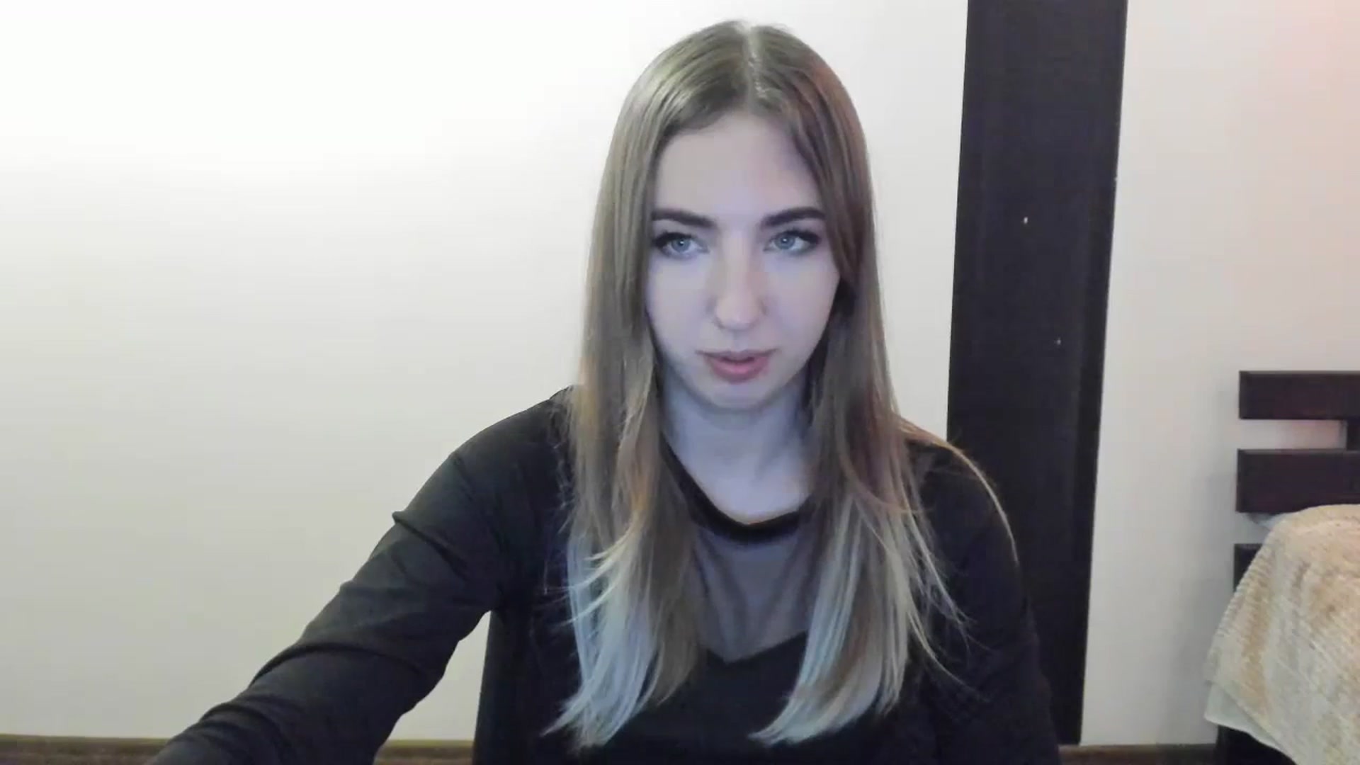 Gallery image thumbnail from Skyyyy's myfreecams stream on, 04/10/2024, 21:13 image 11 of 20