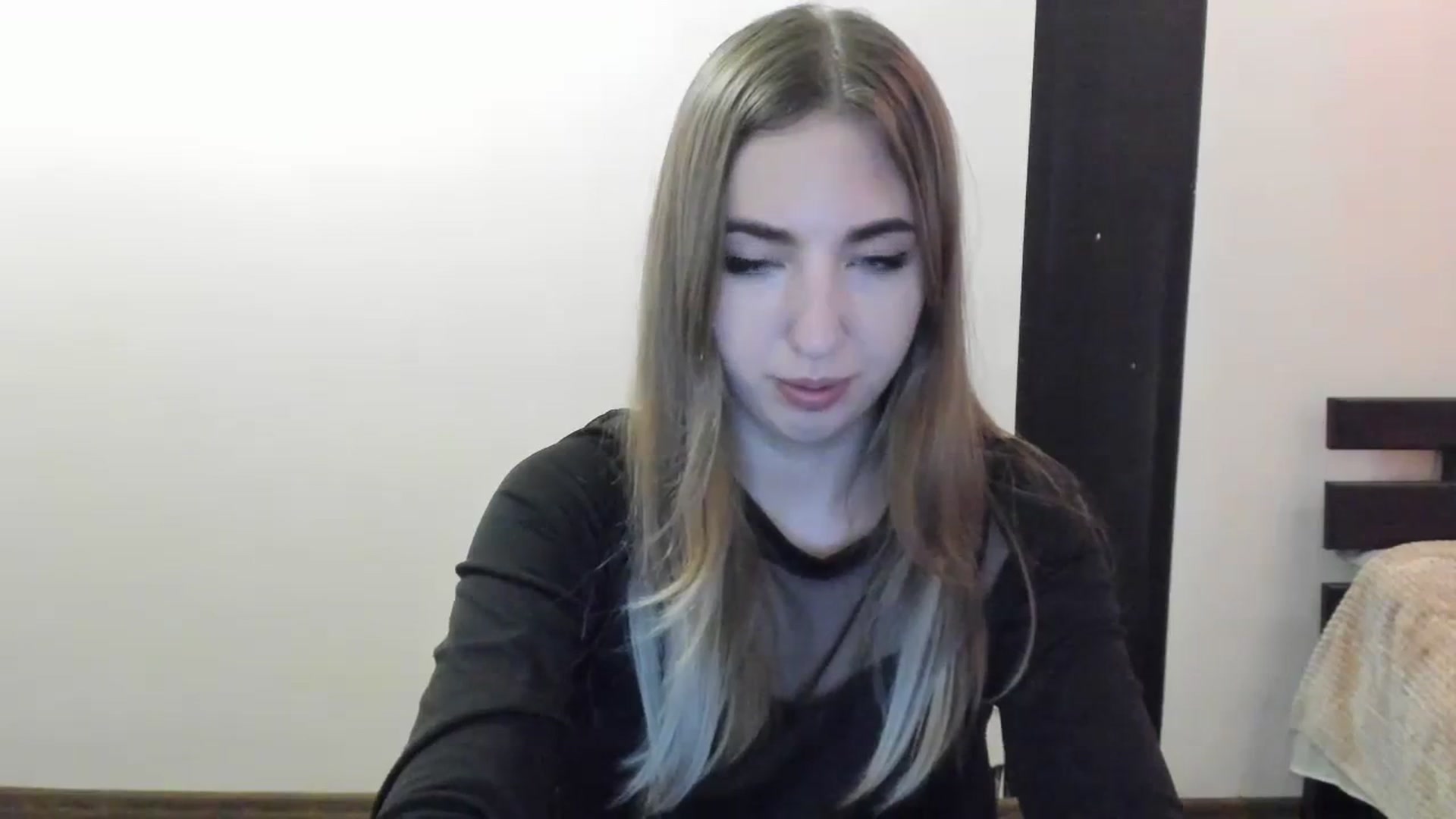 Gallery image thumbnail from Skyyyy's myfreecams stream on, 04/10/2024, 21:13 image 5 of 20