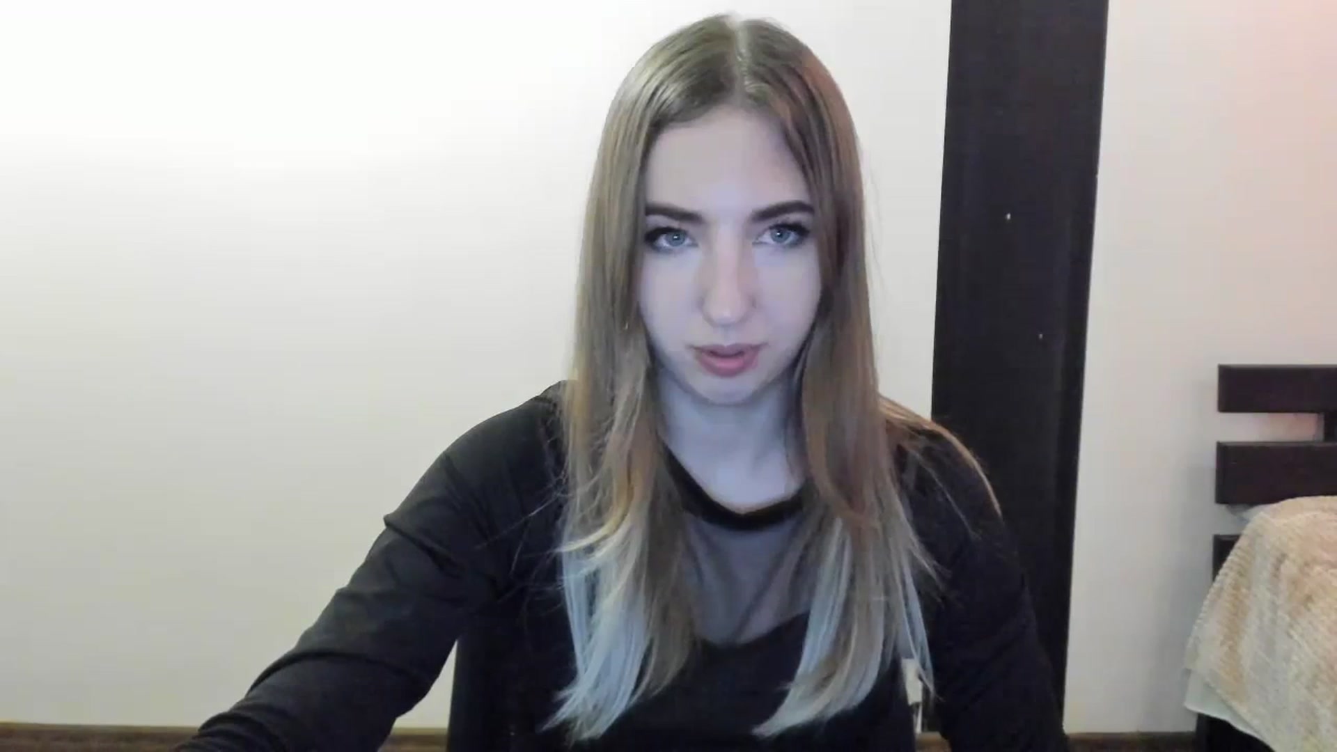 Gallery image thumbnail from Skyyyy's myfreecams stream on, 04/10/2024, 21:13 image 7 of 20