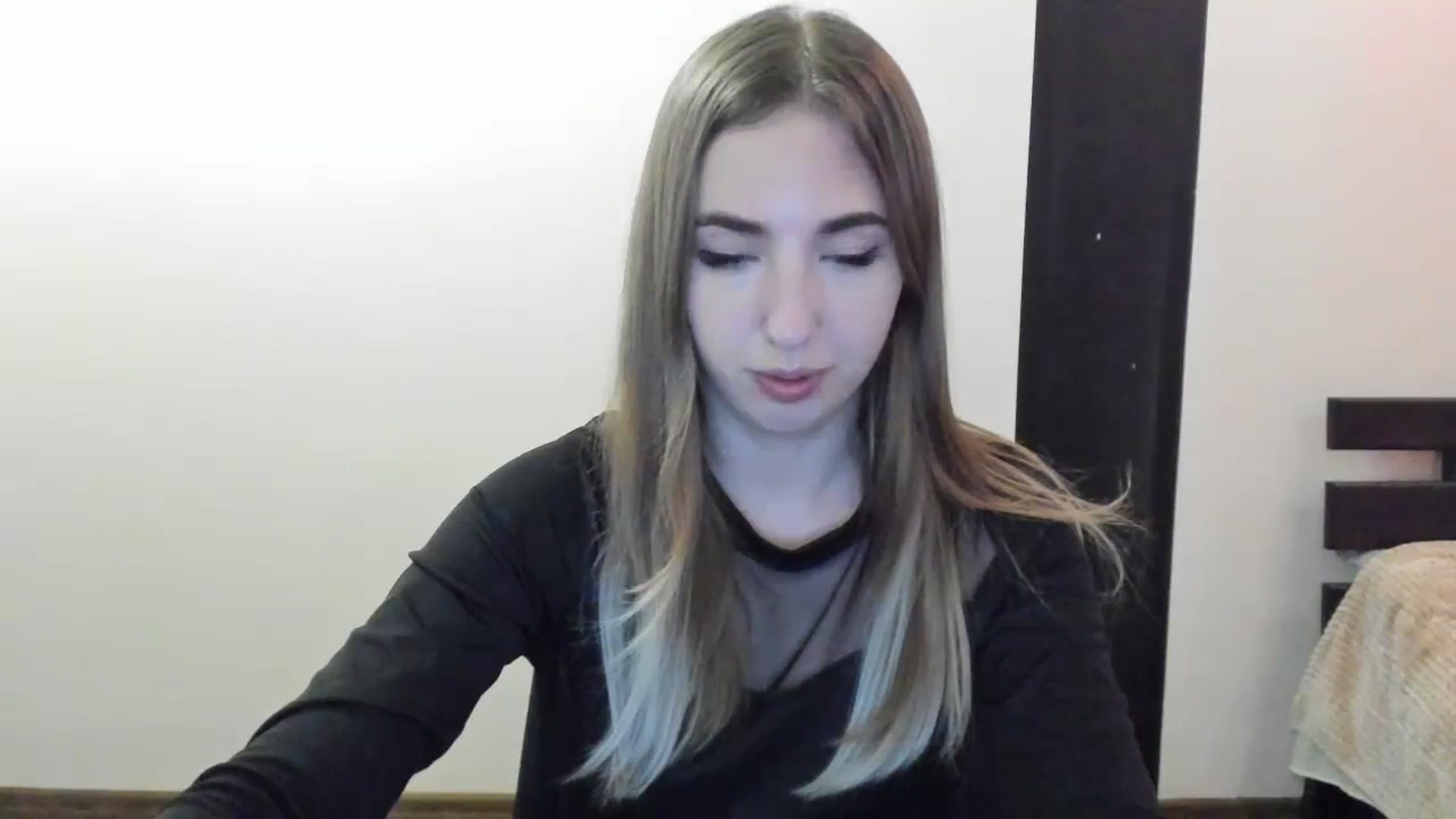 Gallery image thumbnail from Skyyyy's myfreecams stream on, 04/10/2024, 21:13 image 9 of 20