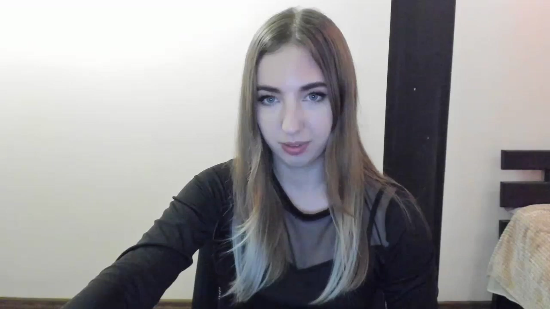 Gallery image thumbnail from Skyyyy's myfreecams stream on, 04/10/2024, 21:13 image 19 of 20