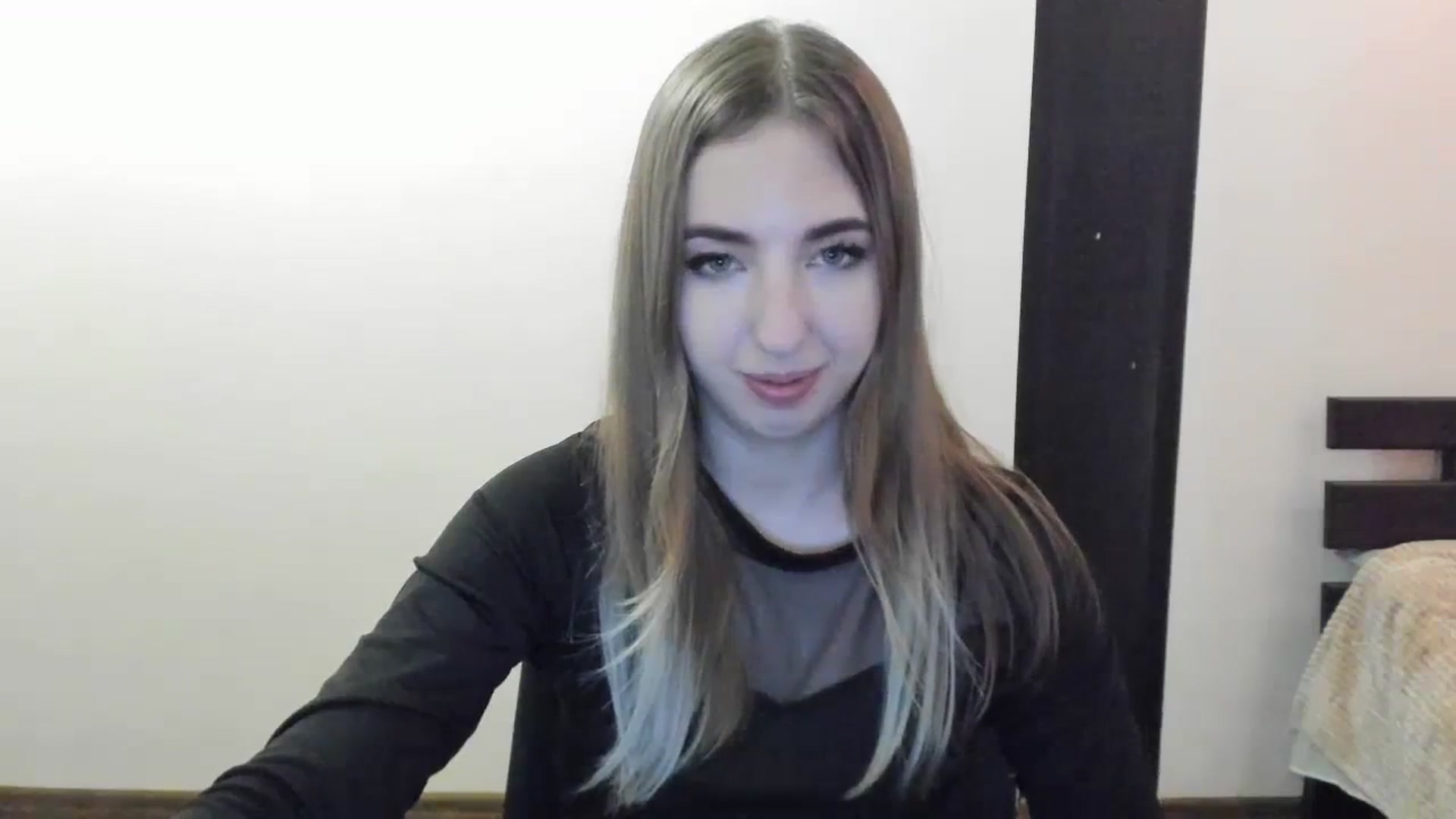 Gallery image thumbnail from Skyyyy's myfreecams stream on, 04/10/2024, 21:13 image 12 of 20