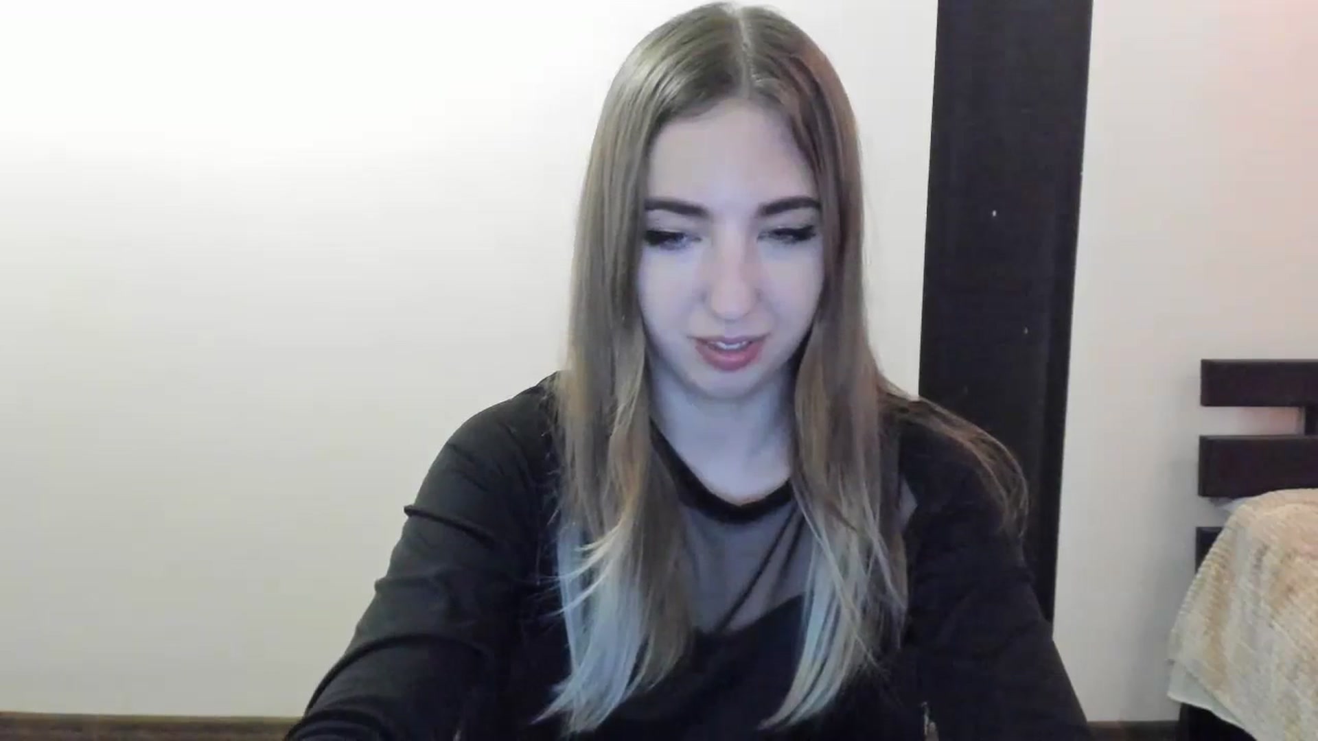 Gallery image thumbnail from Skyyyy's myfreecams stream on, 04/10/2024, 21:13 image 13 of 20