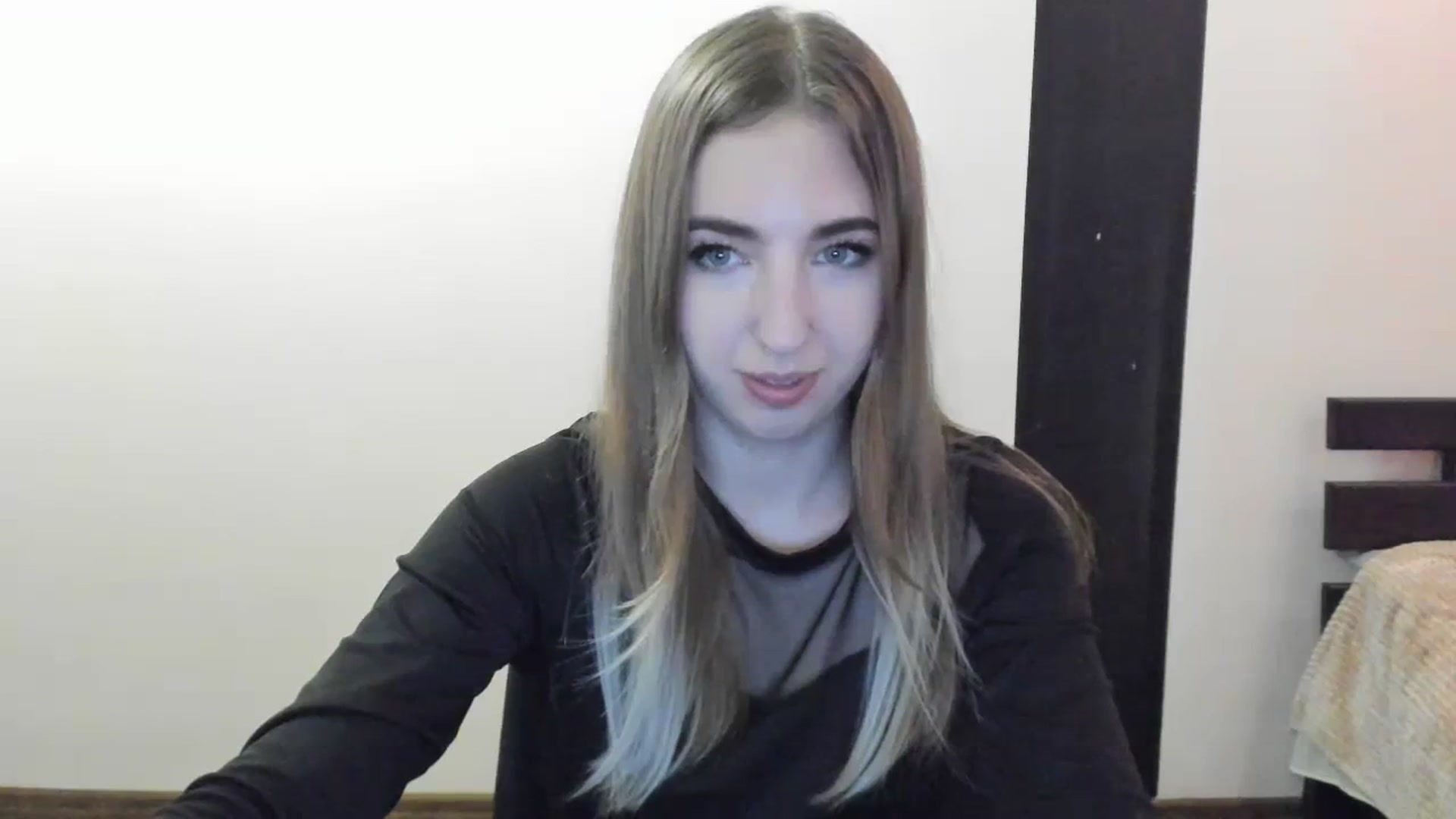 Gallery image thumbnail from Skyyyy's myfreecams stream on, 04/10/2024, 21:13 image 16 of 20