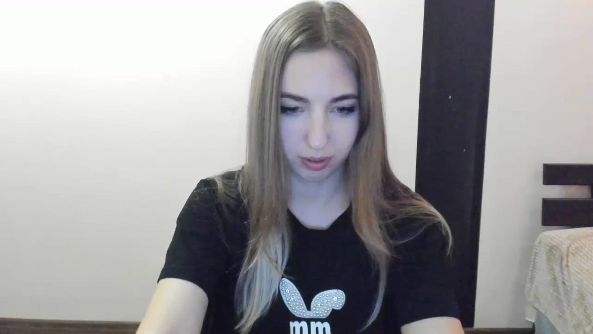 Gallery image thumbnail from Skyyyy's myfreecams stream on, 04/11/2024, 19:05 image 2 of 20
