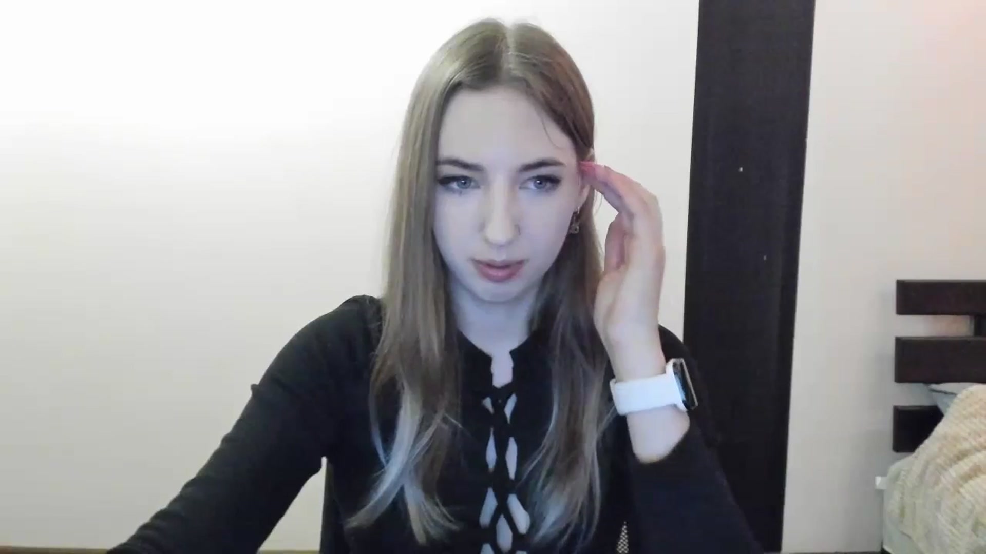 Gallery image thumbnail from Skyyyy's myfreecams stream on, 04/16/2024, 19:10 image 20 of 20