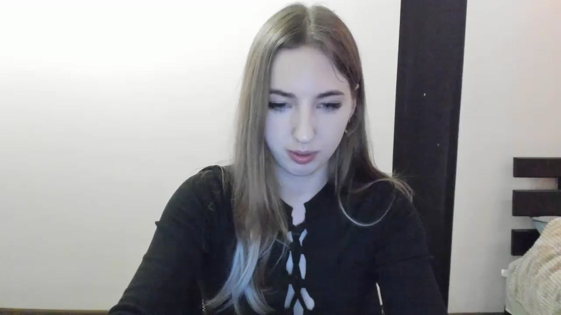 Gallery image thumbnail from Skyyyy's myfreecams stream on, 04/16/2024, 19:10 image 11 of 20
