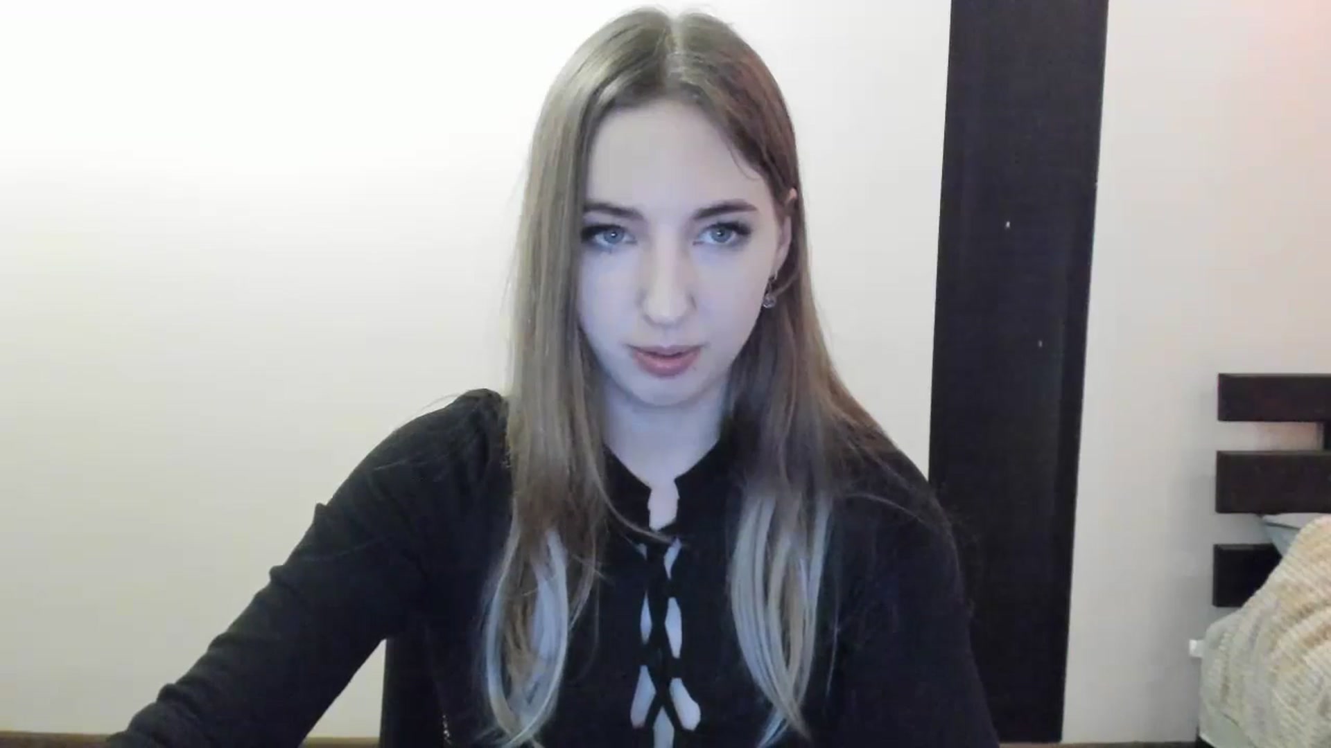 Gallery image thumbnail from Skyyyy's myfreecams stream on, 04/16/2024, 19:10 image 2 of 20