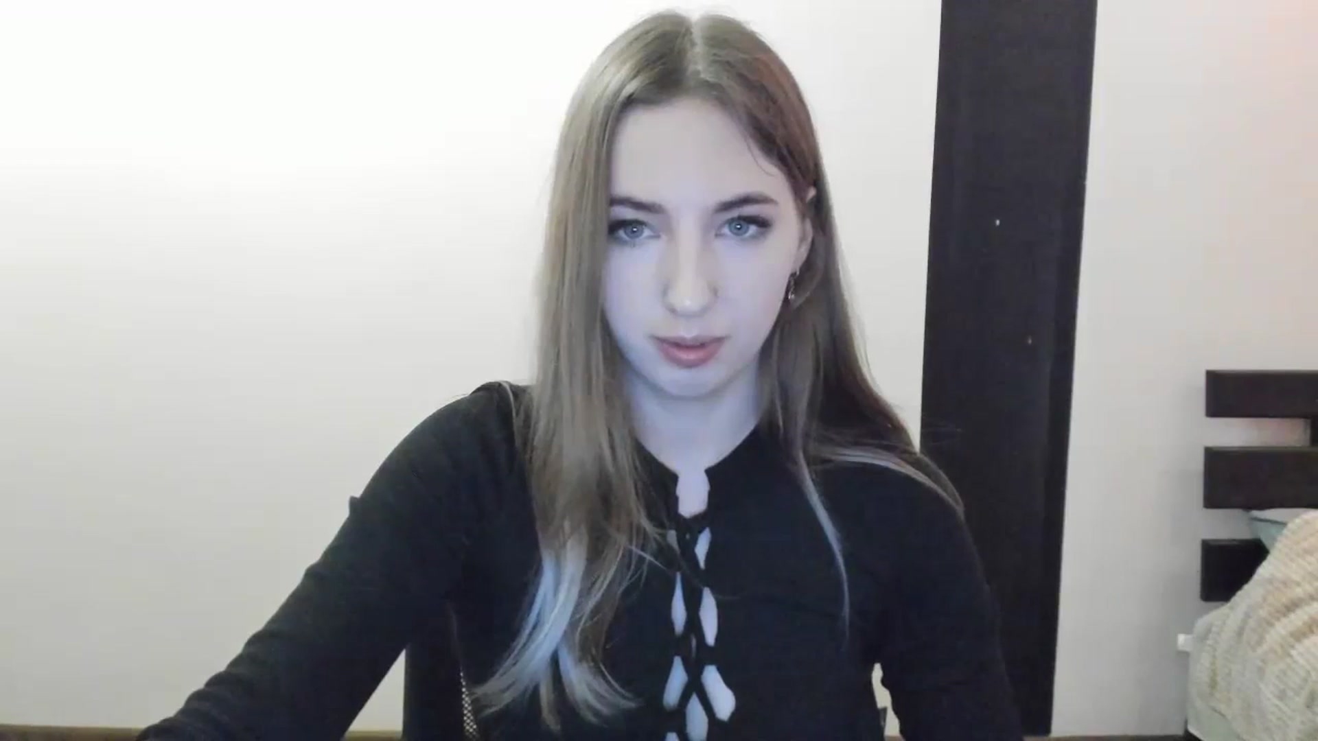 Gallery image thumbnail from Skyyyy's myfreecams stream on, 04/16/2024, 19:10 image 15 of 20
