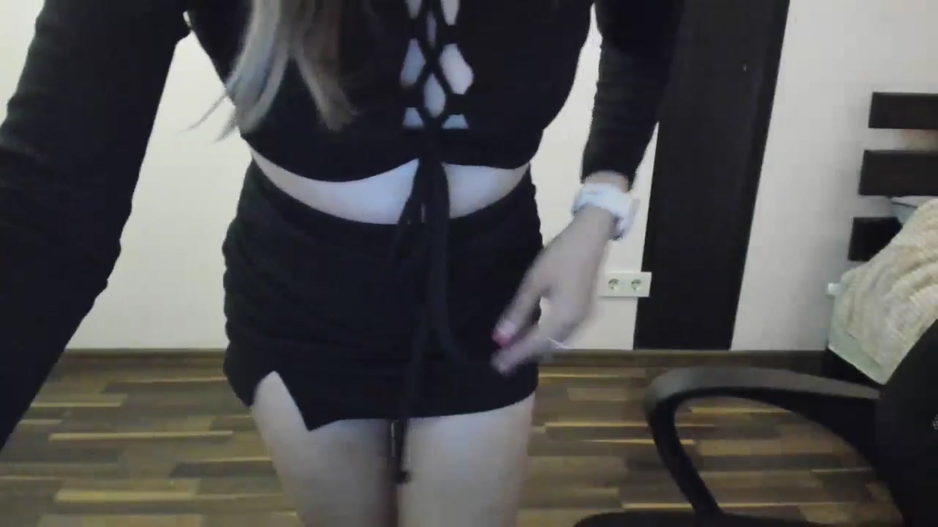 Gallery image thumbnail from Skyyyy's myfreecams stream on, 04/16/2024, 19:10 image 16 of 20