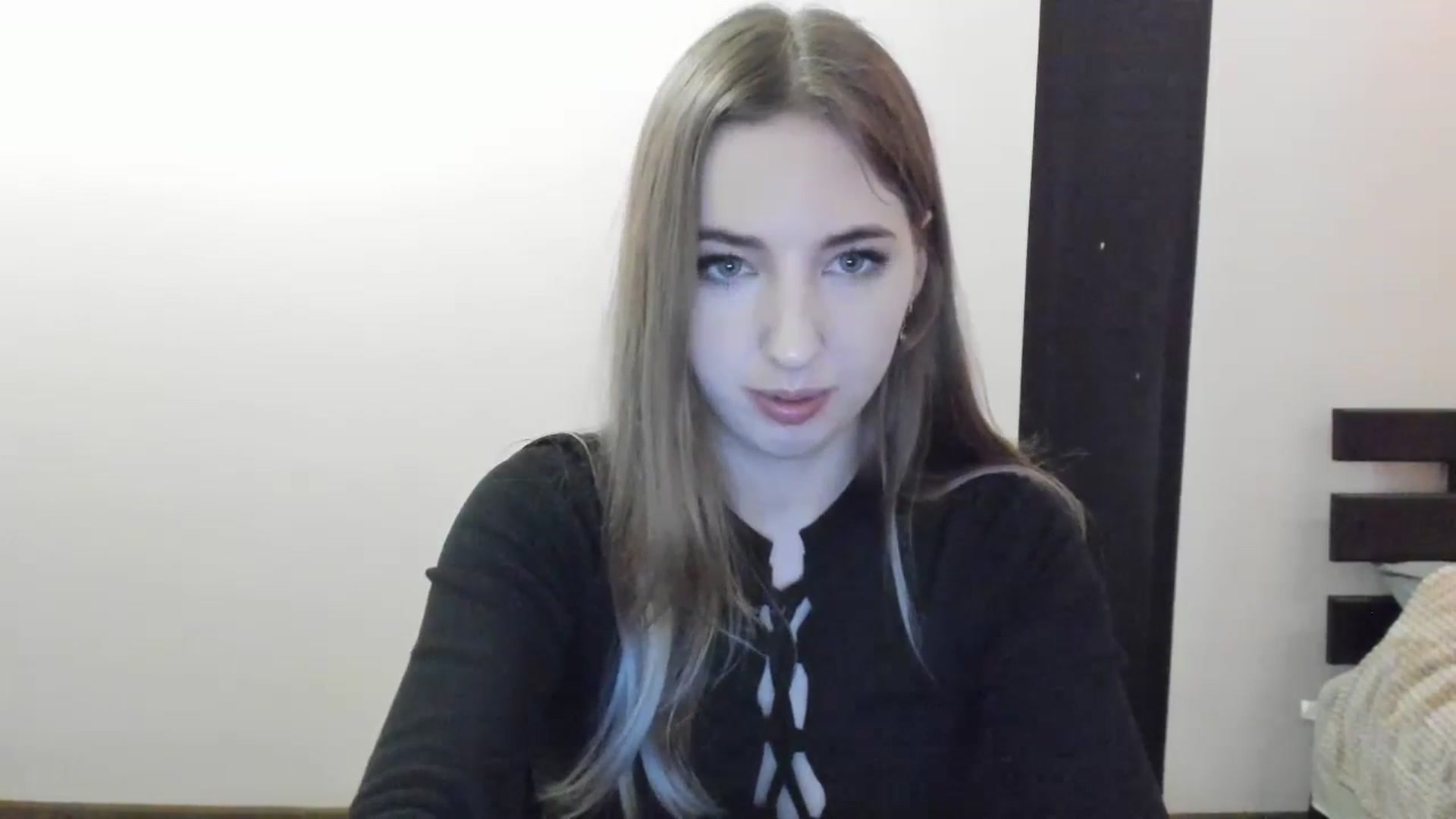 Gallery image thumbnail from Skyyyy's myfreecams stream on, 04/16/2024, 19:10 image 13 of 20