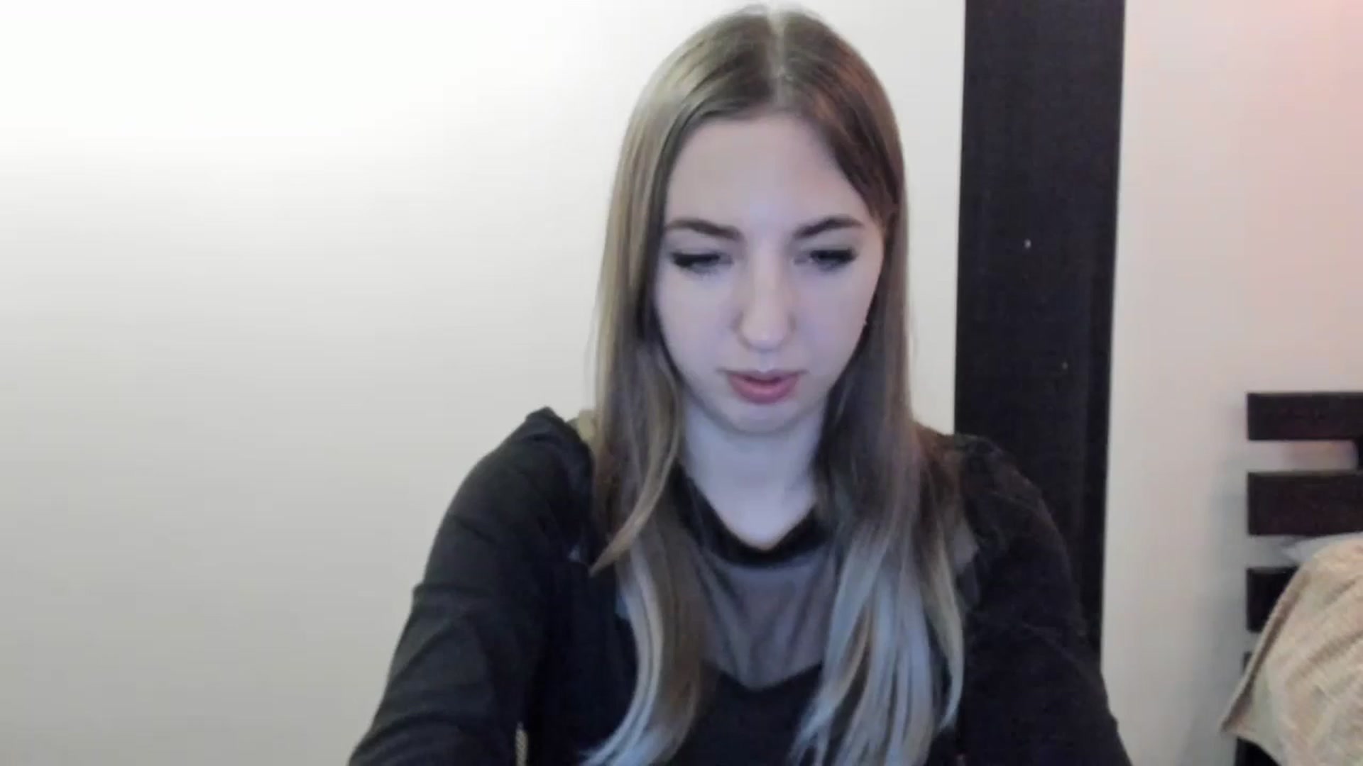 Gallery image thumbnail from Skyyyy's myfreecams stream on, 04/20/2024, 19:28 image 18 of 20