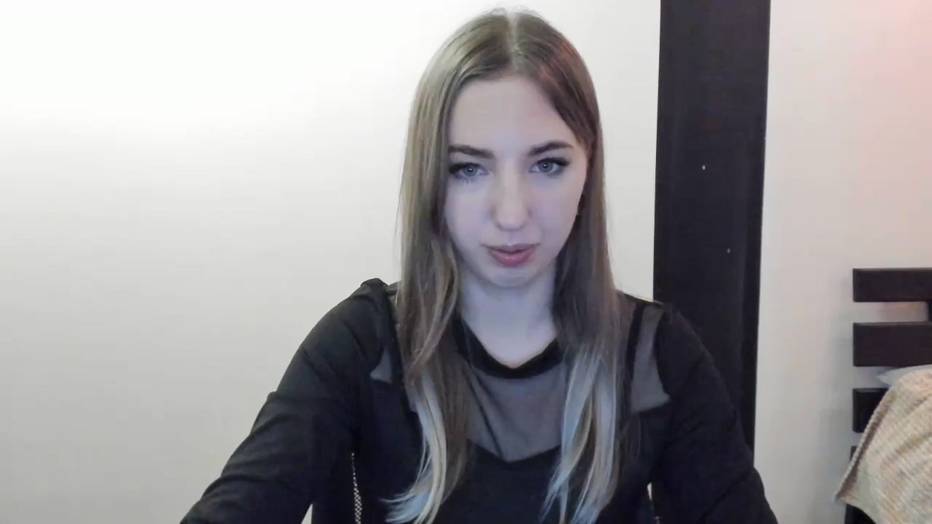 Gallery image thumbnail from Skyyyy's myfreecams stream on, 04/20/2024, 19:28 image 11 of 20