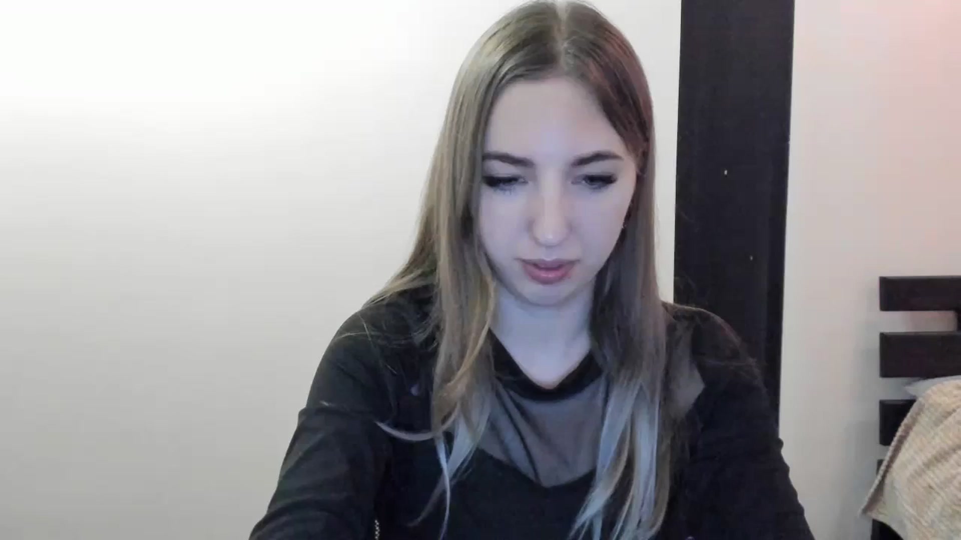 Gallery image thumbnail from Skyyyy's myfreecams stream on, 04/20/2024, 19:28 image 1 of 20