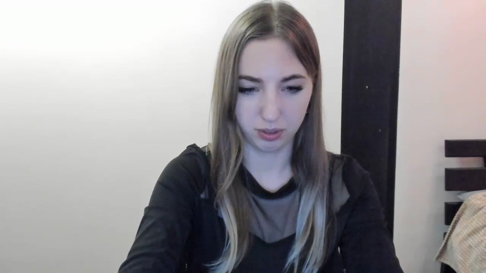 Gallery image thumbnail from Skyyyy's myfreecams stream on, 04/20/2024, 19:28 image 14 of 20
